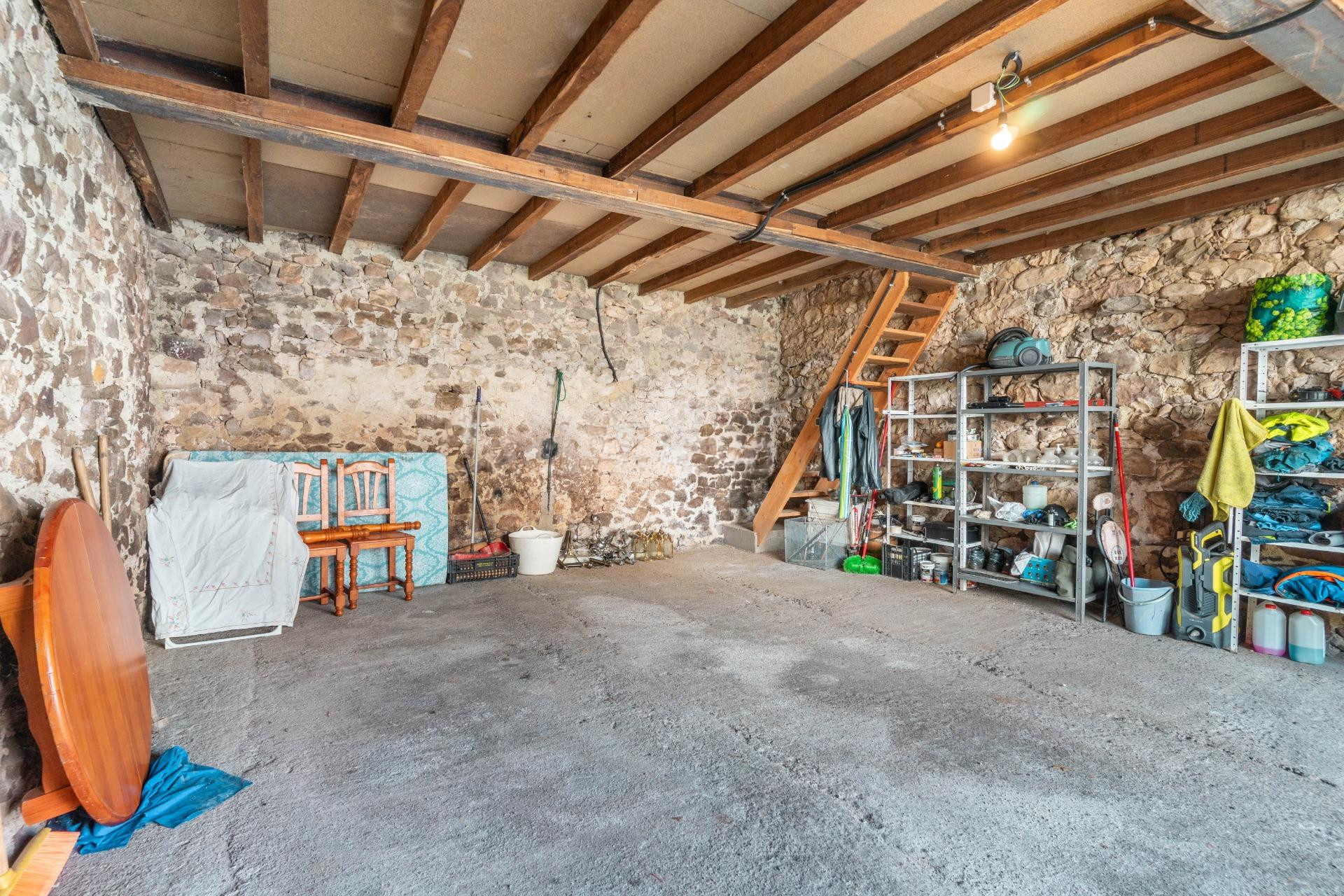 CASA PIEDRA CON TERRENO EN VENTA EN RIOSECO - foto 5