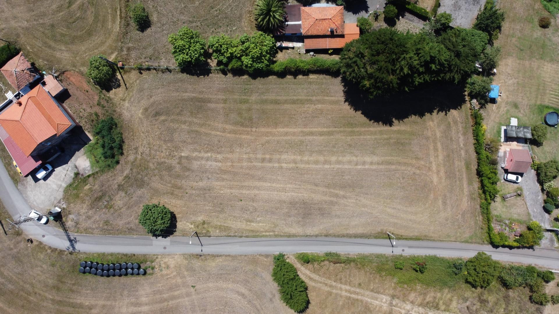 PARCELA EDIFICABLE DE 1.273 m2 EN CARREÑO, ASTURIAS