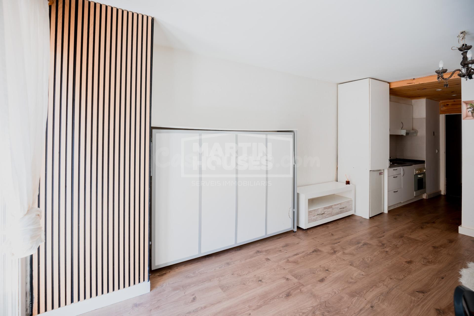Alquiler de estudio acogedor y funcional en el corazón del Pas de la Casa