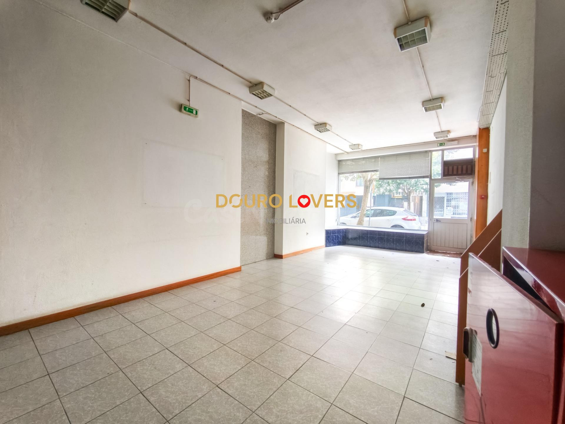 Local comercial 695m² en venta - Cedofeita - Santo Ildefonso - Sé - Miragaia - São Nicolau - Vitória