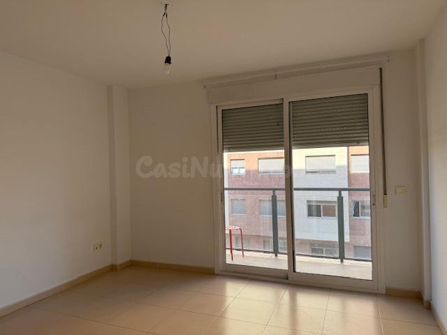 ALQUILER DE APARTAMENTO EN RONDA SUR SIN MUEBLES