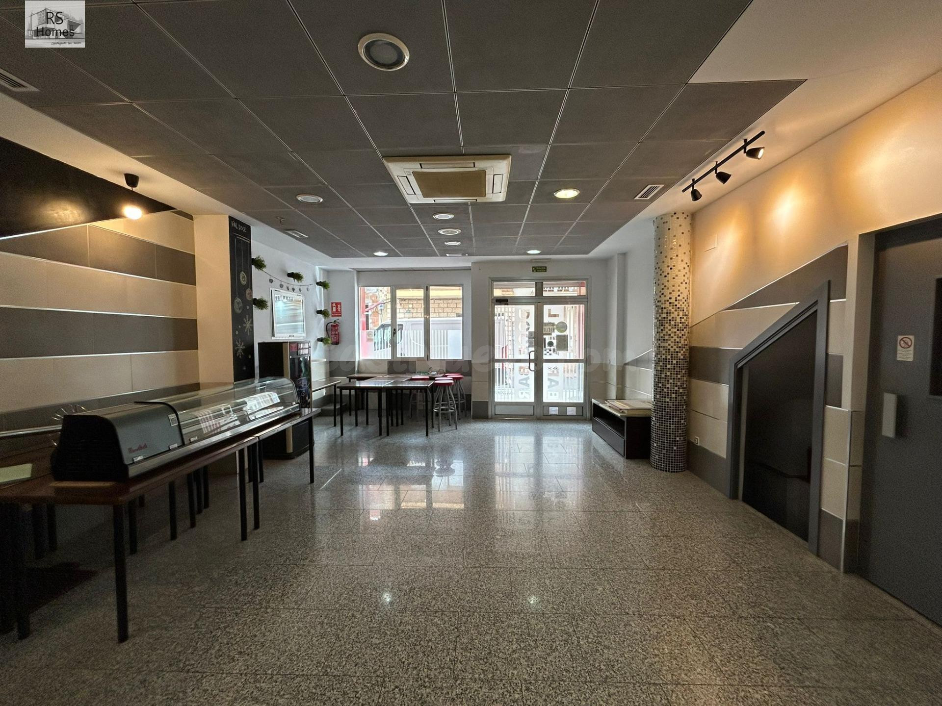 Alquiler de Bajo comercial de 100 en la pobla de Vallbona - foto 3