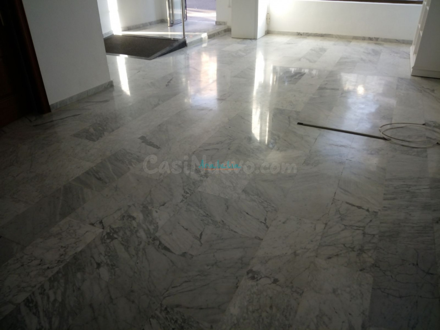 Local comercial 80m² en alquiler - Av. del Aeropuerto