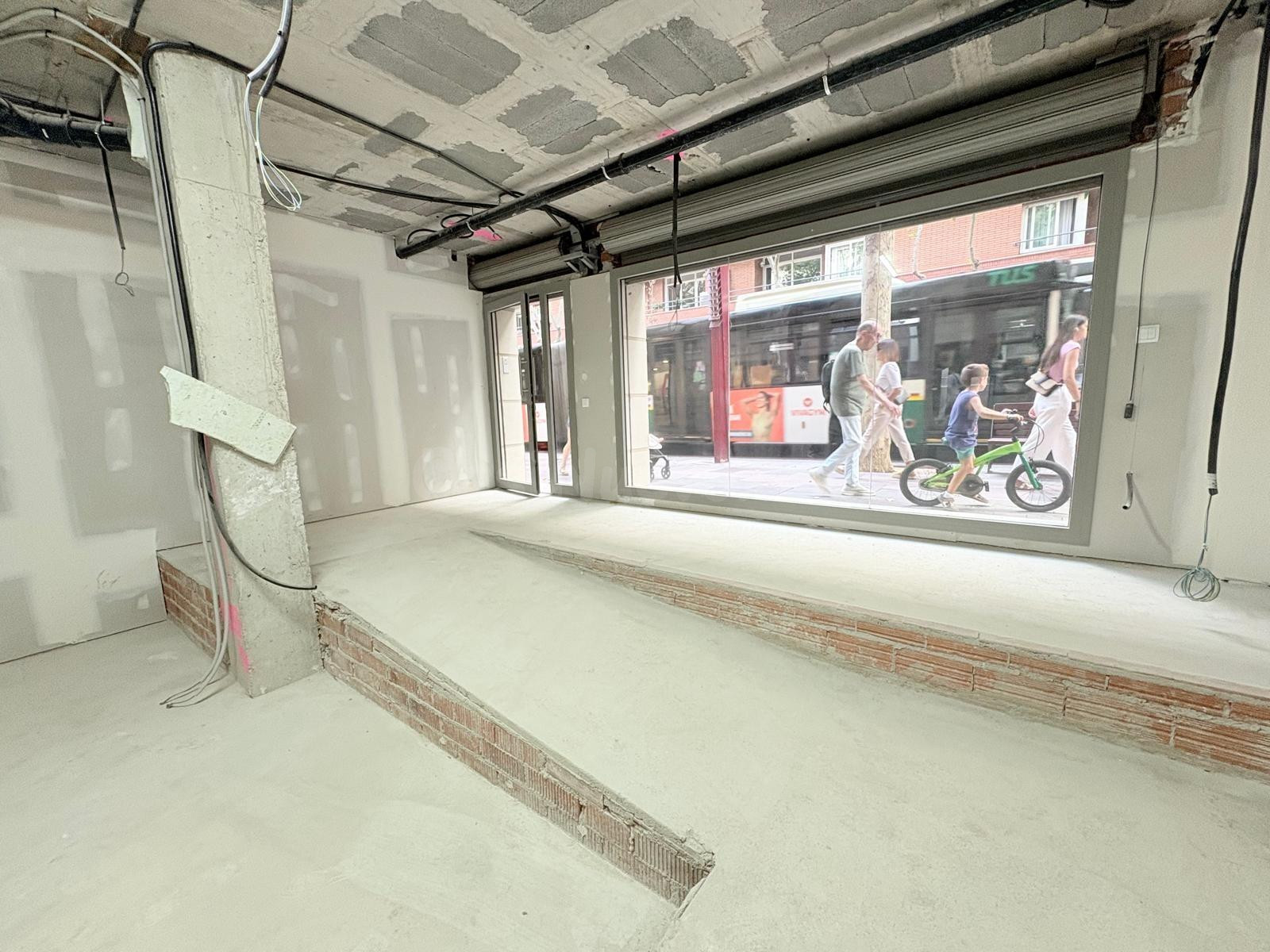 Local comercial 216m² en alquiler - El Centre - foto 5