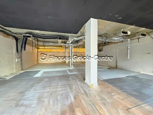 LOCAL COMERCIAL EN ALQUIER EN RAMBLA EUROPA - foto 4