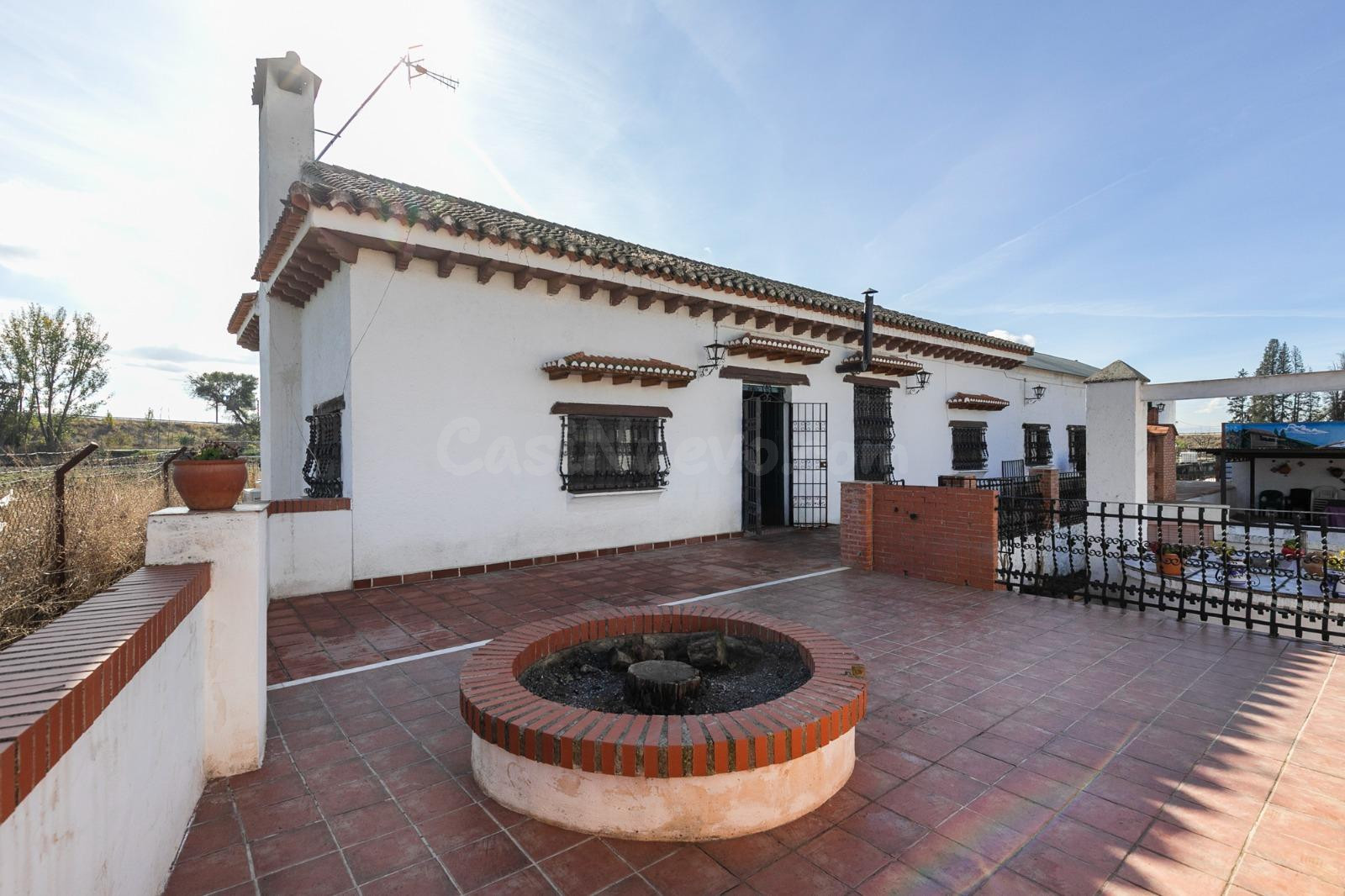 Cortijo grande más finca de 27000 metros