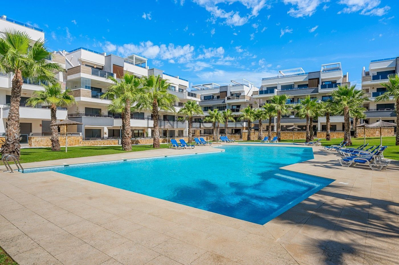Piso 2 habitaciones 80m² en venta - PAU 26