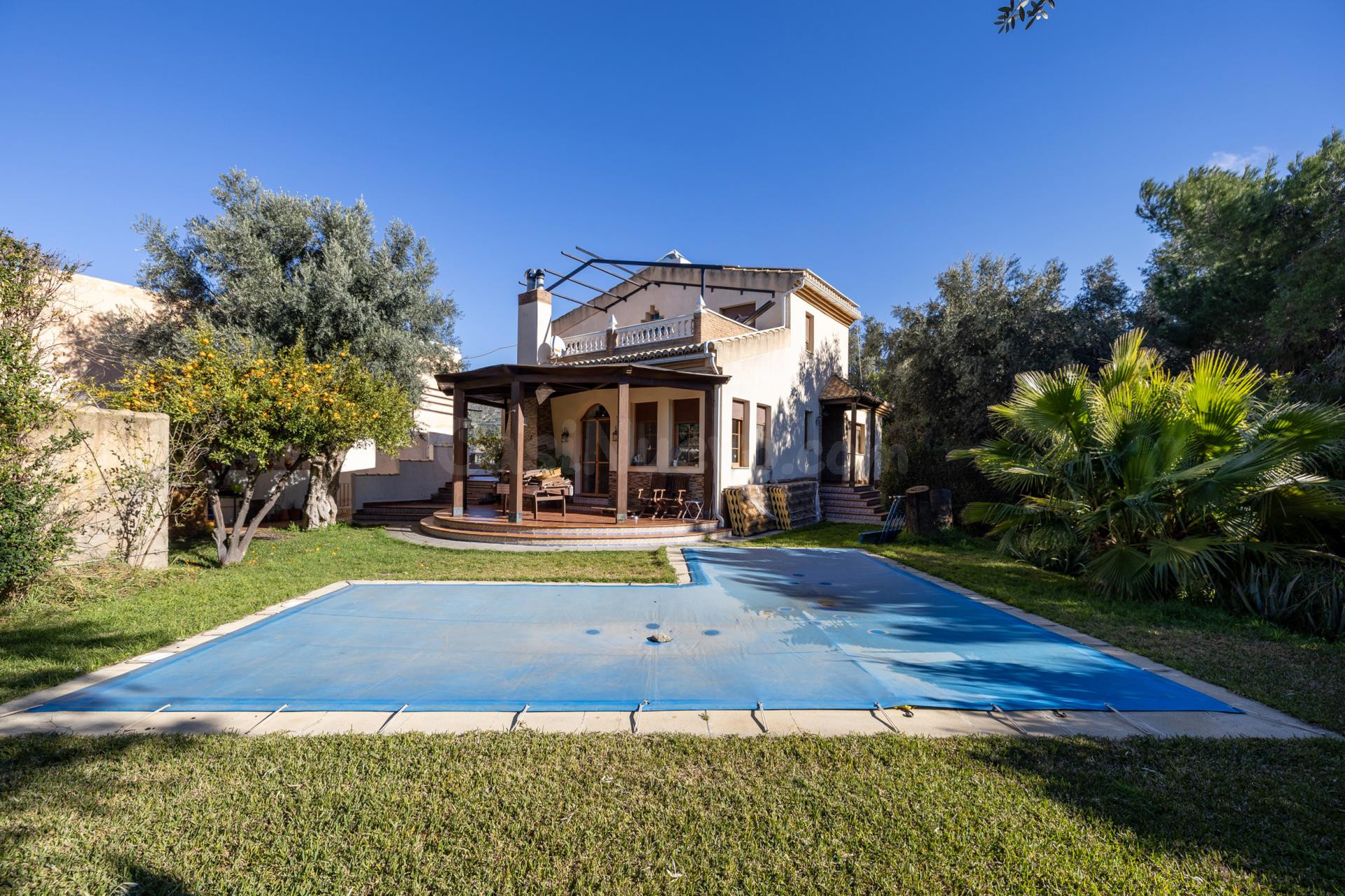 Espectacular Villa de Lujo en Valle de Lecrín | 1.713m2 de Parcela y Vistas a Sierra Nevada