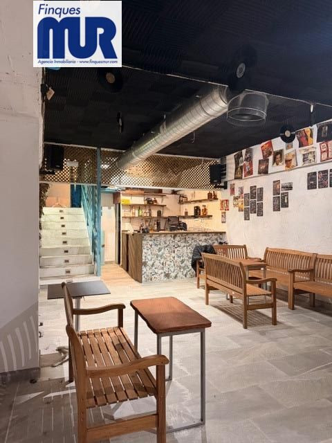 Local en venta en Es Castell – listo para abrir esta temporada con licencia en vigor