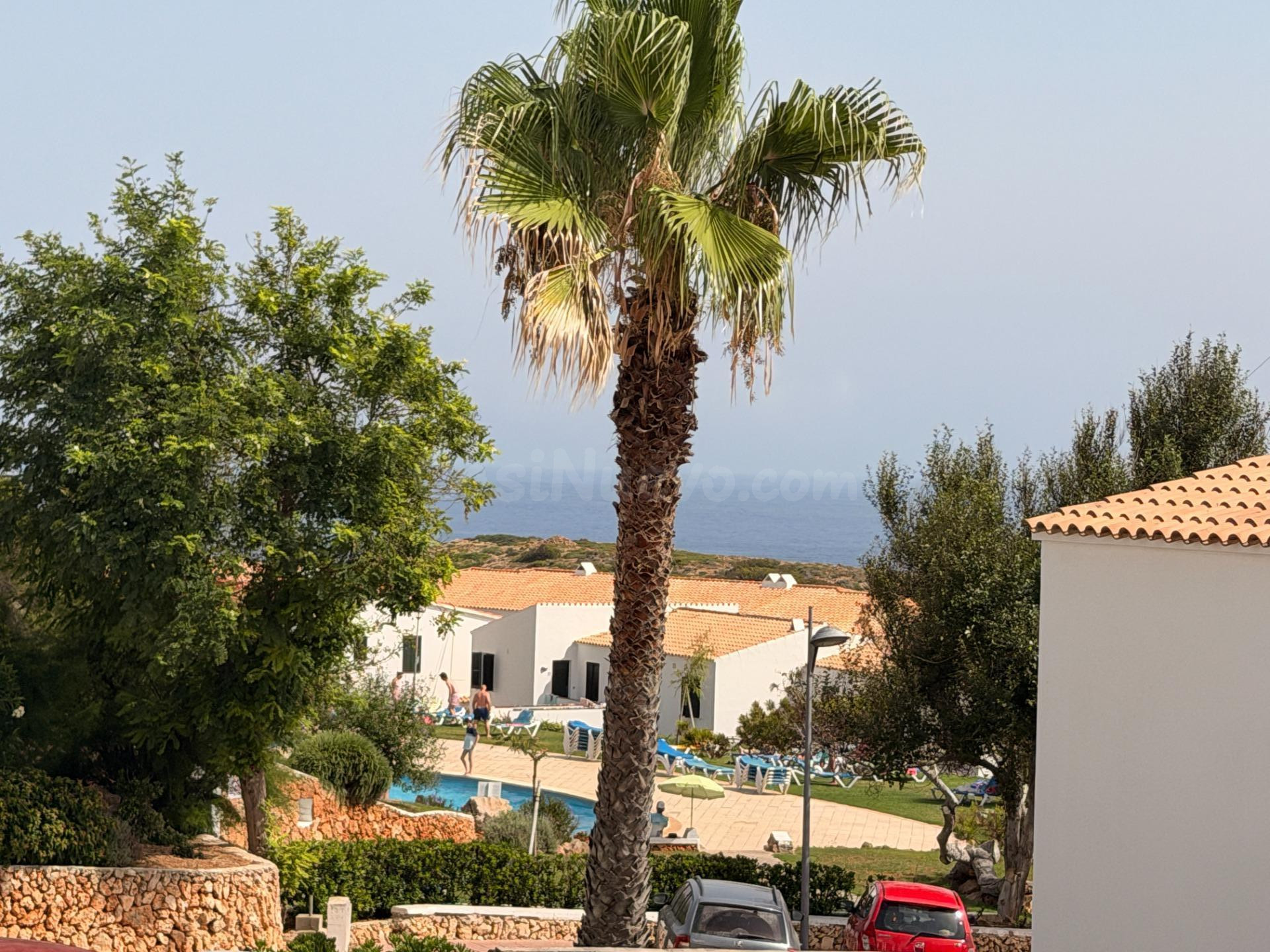 Apartamento con licencia turística en Arenal d'en Castell - foto 2