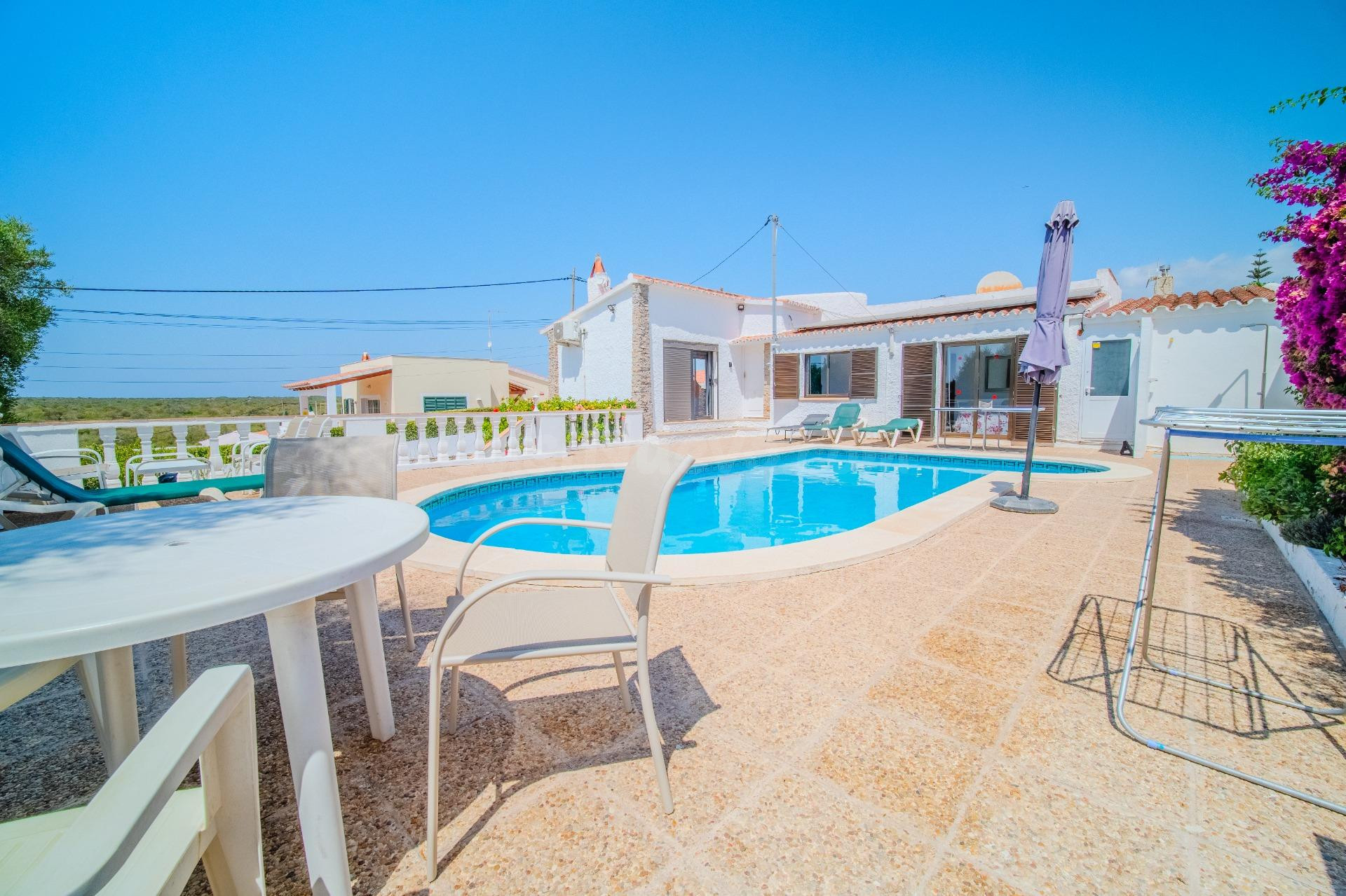Chalet con licencia turística y apartamento independiente.