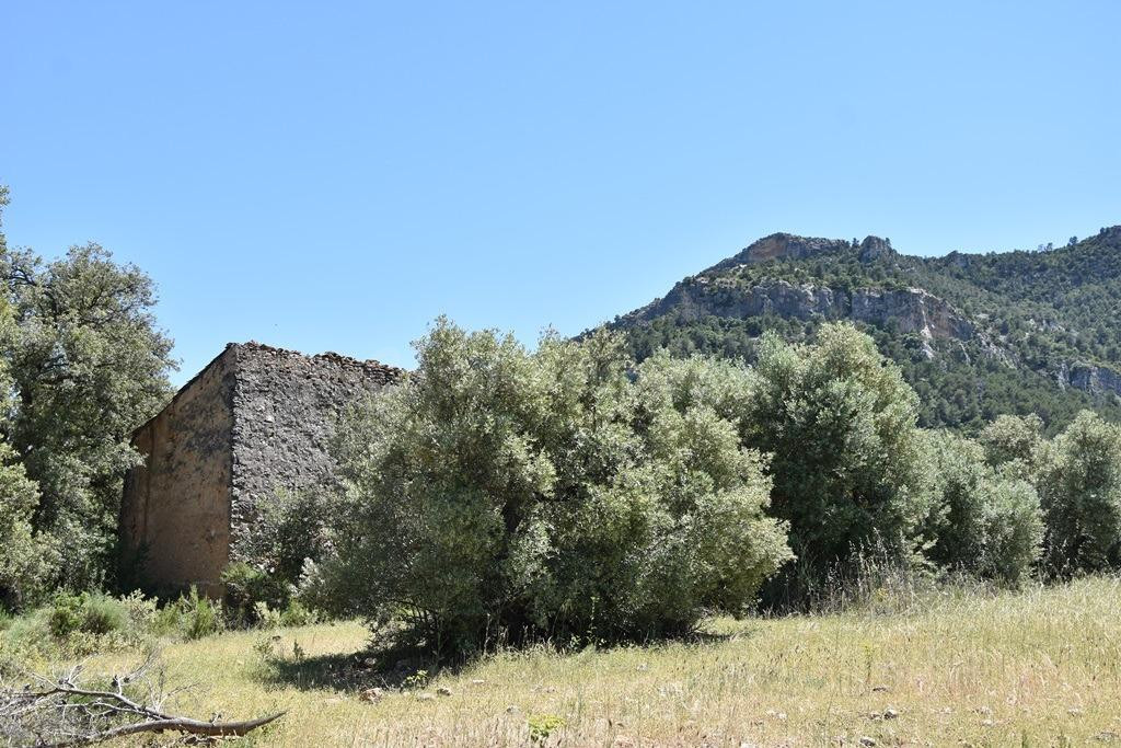 Finca rústica con maset en Valderrobres - foto 3