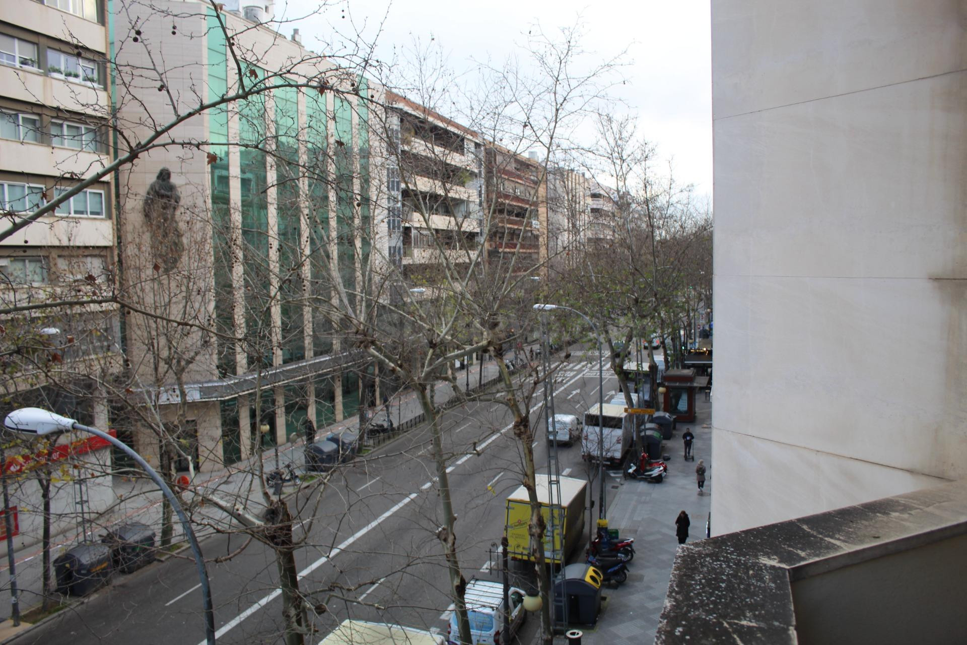 MAGNIFICA VIVIENDA EN AVD RONDA DE LOS TEJARES!!!!!