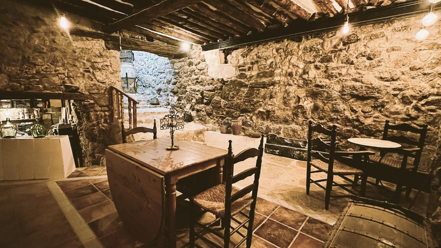 Casa con cochera en Peñarroya de Tastavins - foto 2