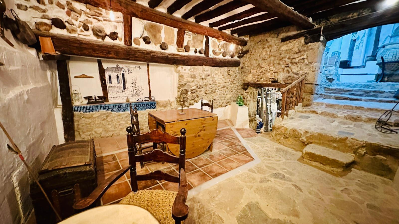 Casa con cochera en Peñarroya de Tastavins - foto 3