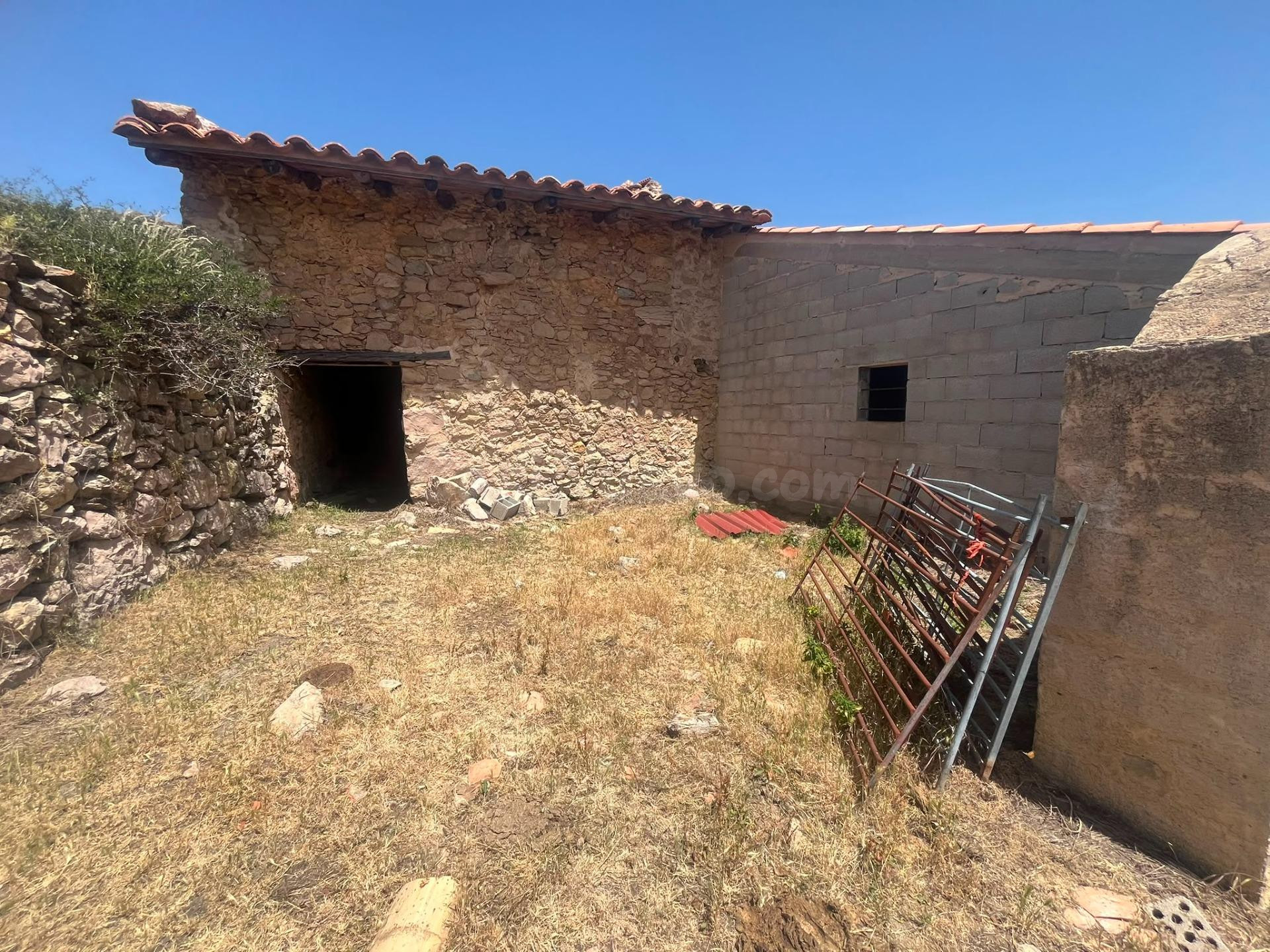Finca rústica con masía en Peñarroya de Tastavins - foto 3