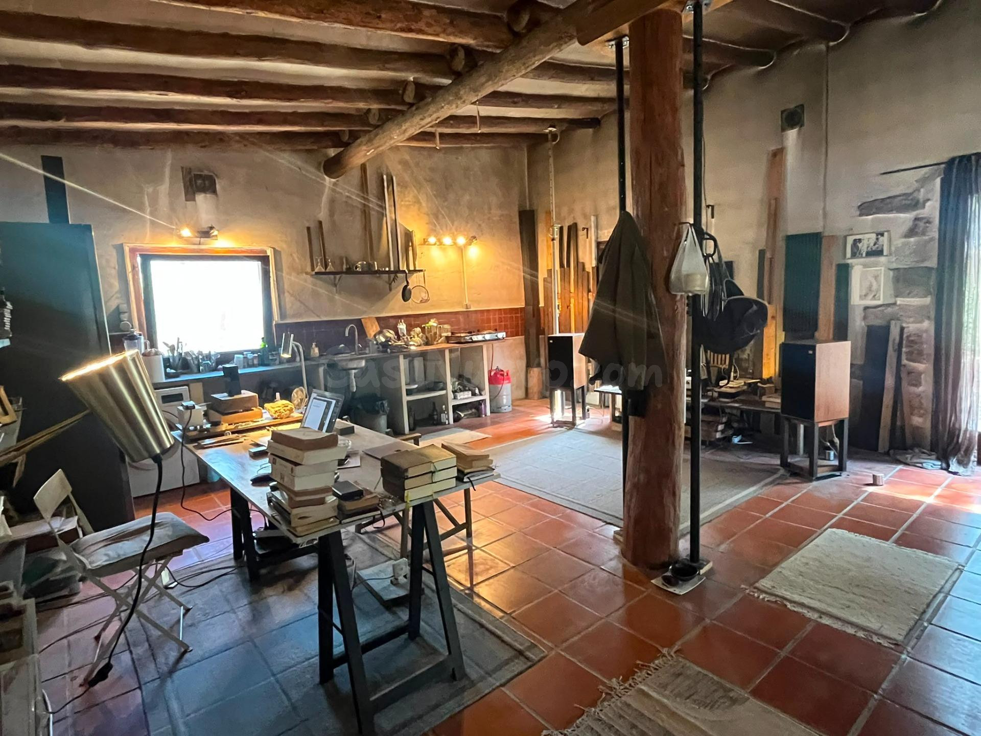 Finca rústica con almacén en Ráfales - foto 3