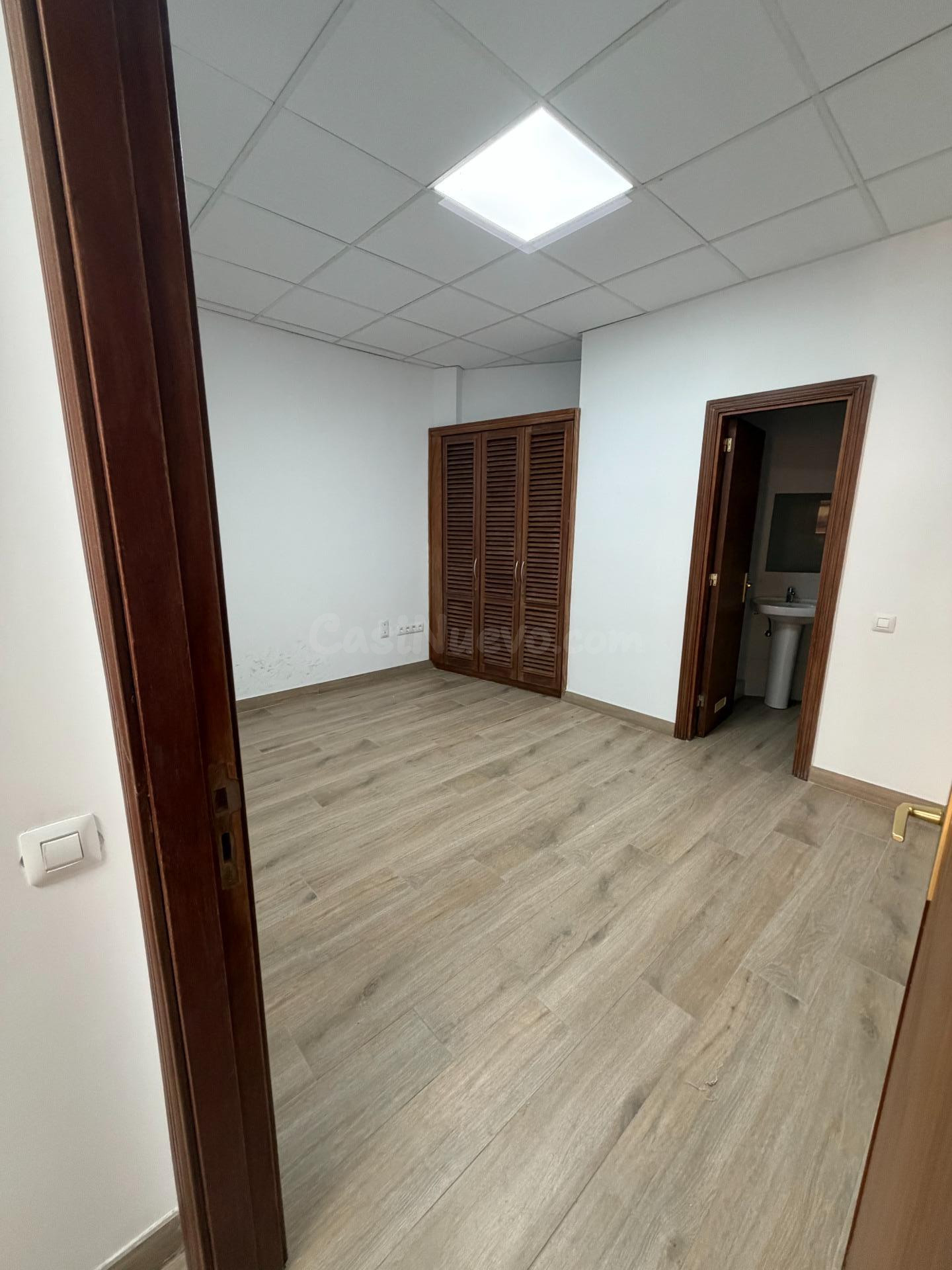 Oficina 30m² en alquiler - La Garita - Marpequeña
