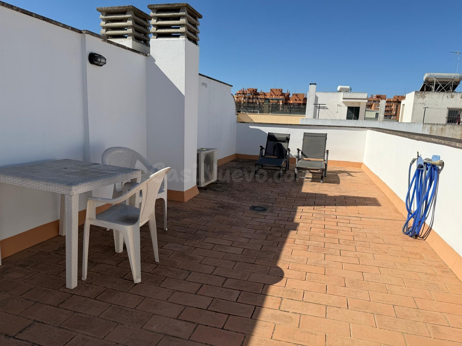 APARTAMENTO -ADOSADO CON GARAJE Y TRASTERO, CON VISTAS AL MAR!!!