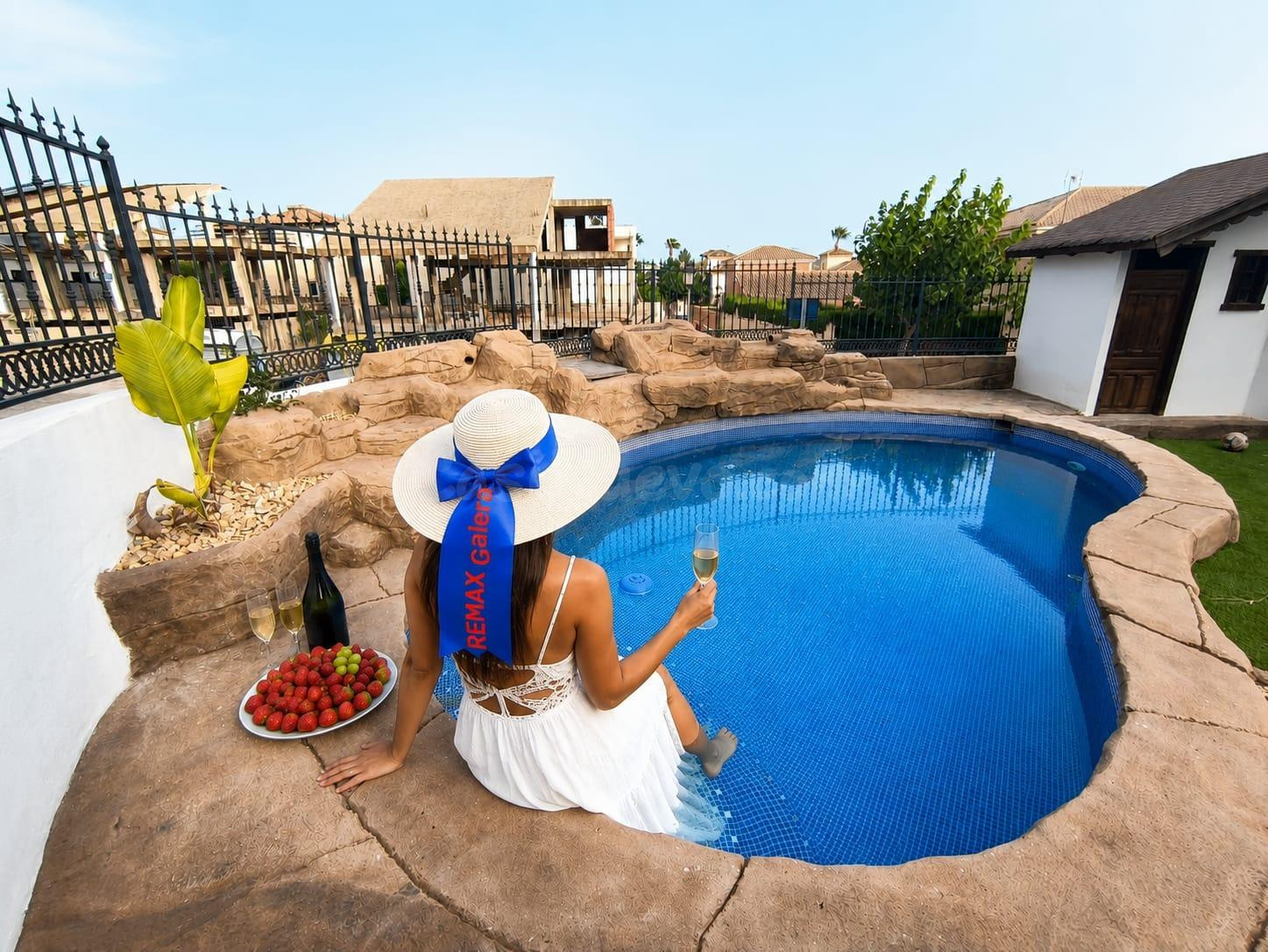 CHALET DELUXE EN LA ALCAYNA
