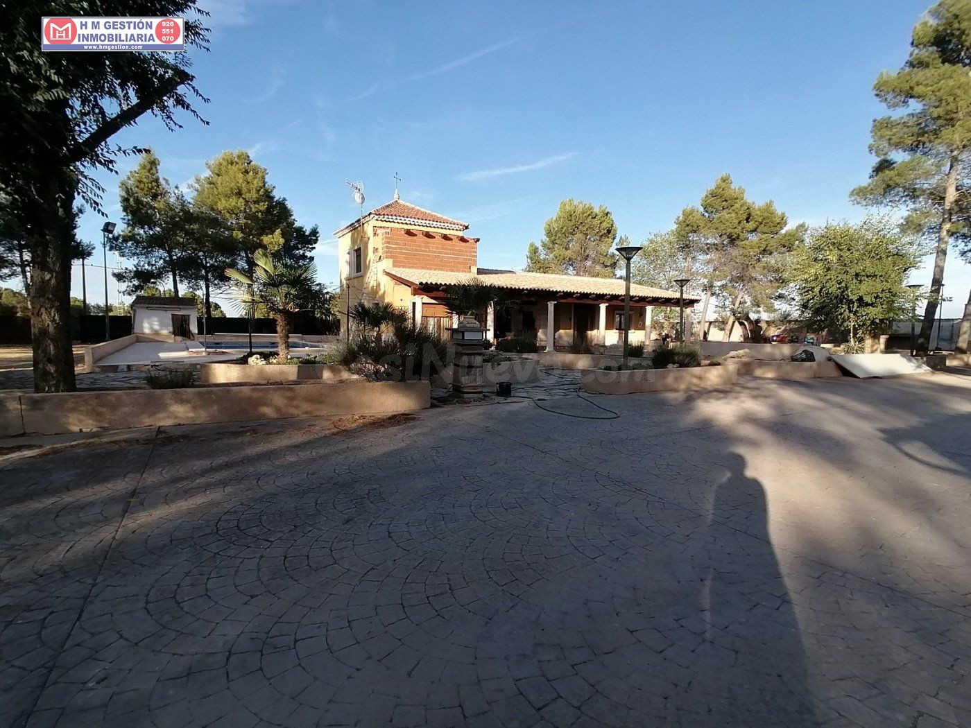 Casa en el campo sobre parcela de 30.000 metros con 400 oliv - foto 4