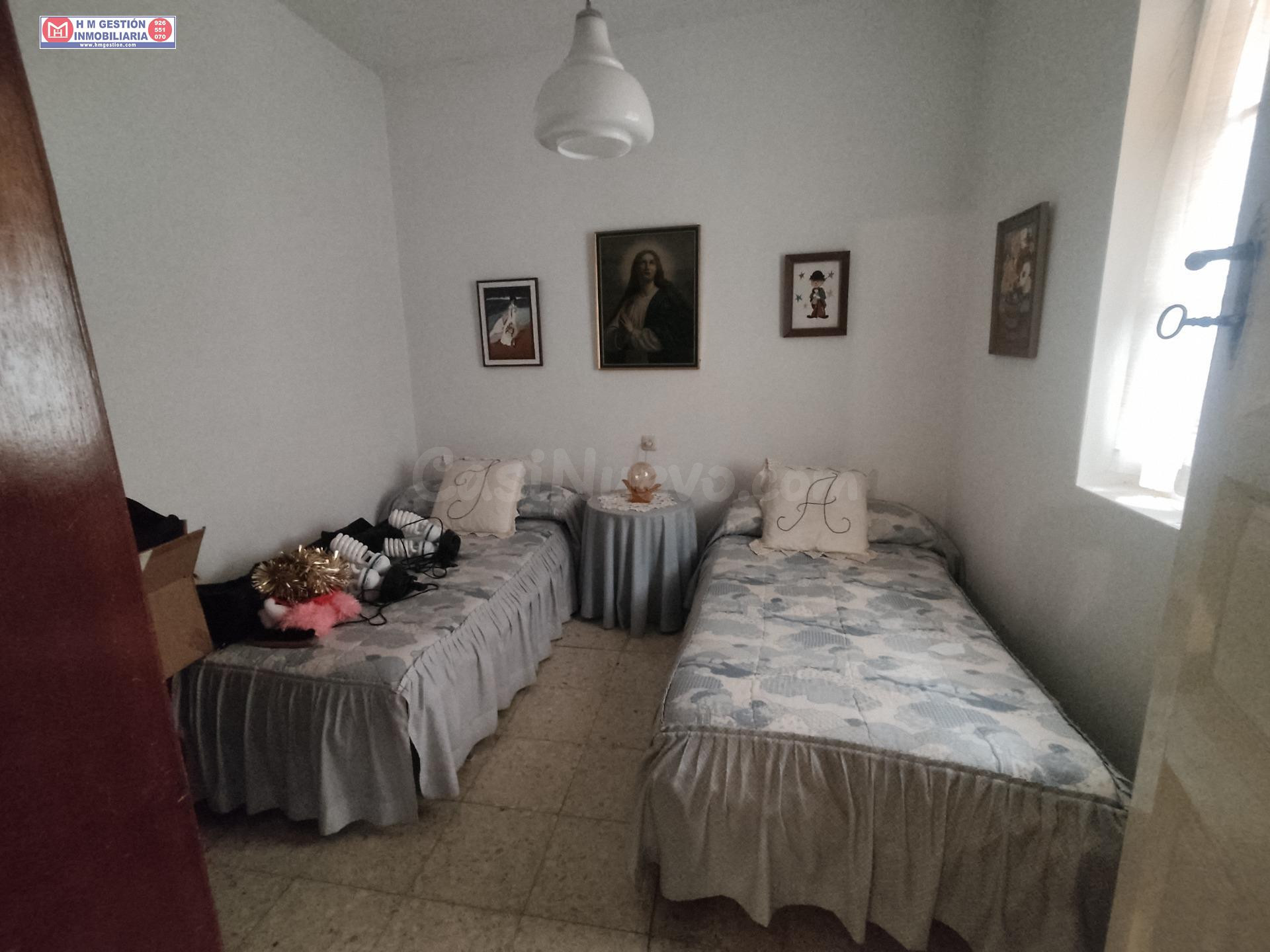 Casa a reformar sobre parcela de 140m2 y fachada de 14 m ubi - foto 4