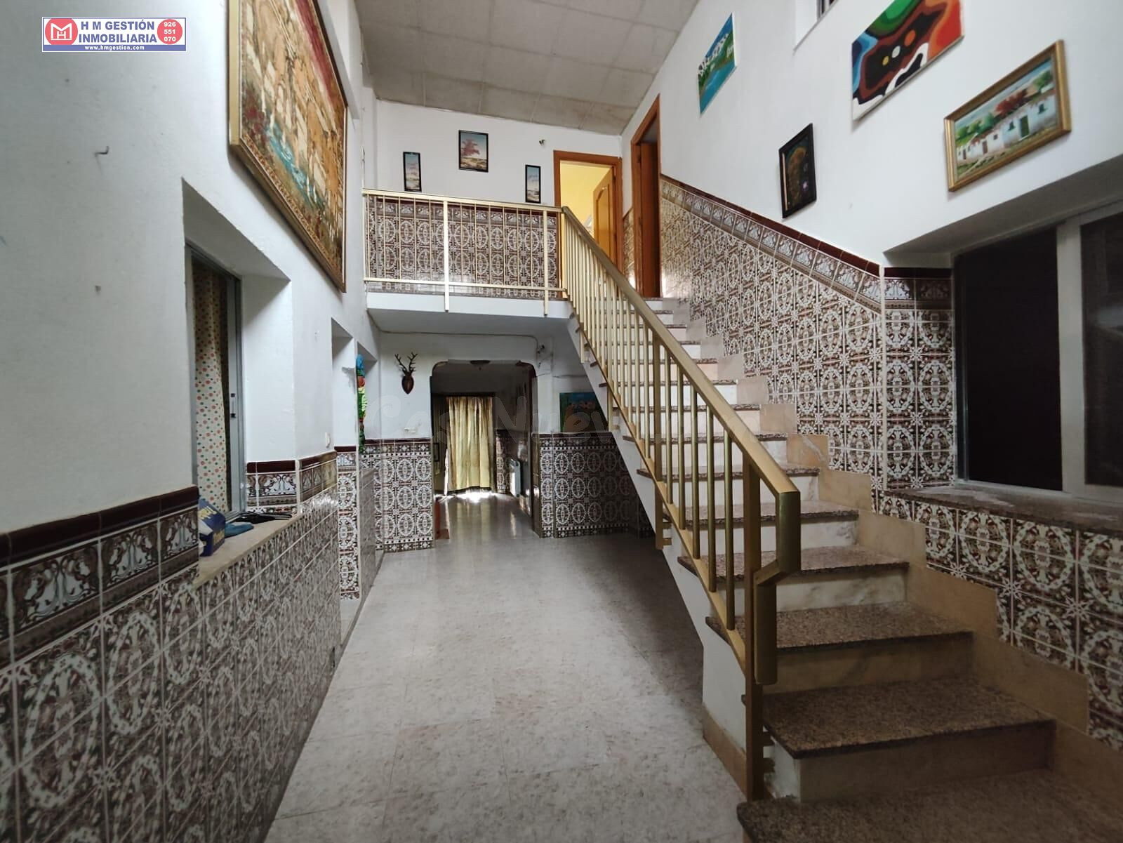 AMPLIA VIVIENDA DE DOS PLANTAS CON 151 METROS DE PARCELA Y 1 - foto 4