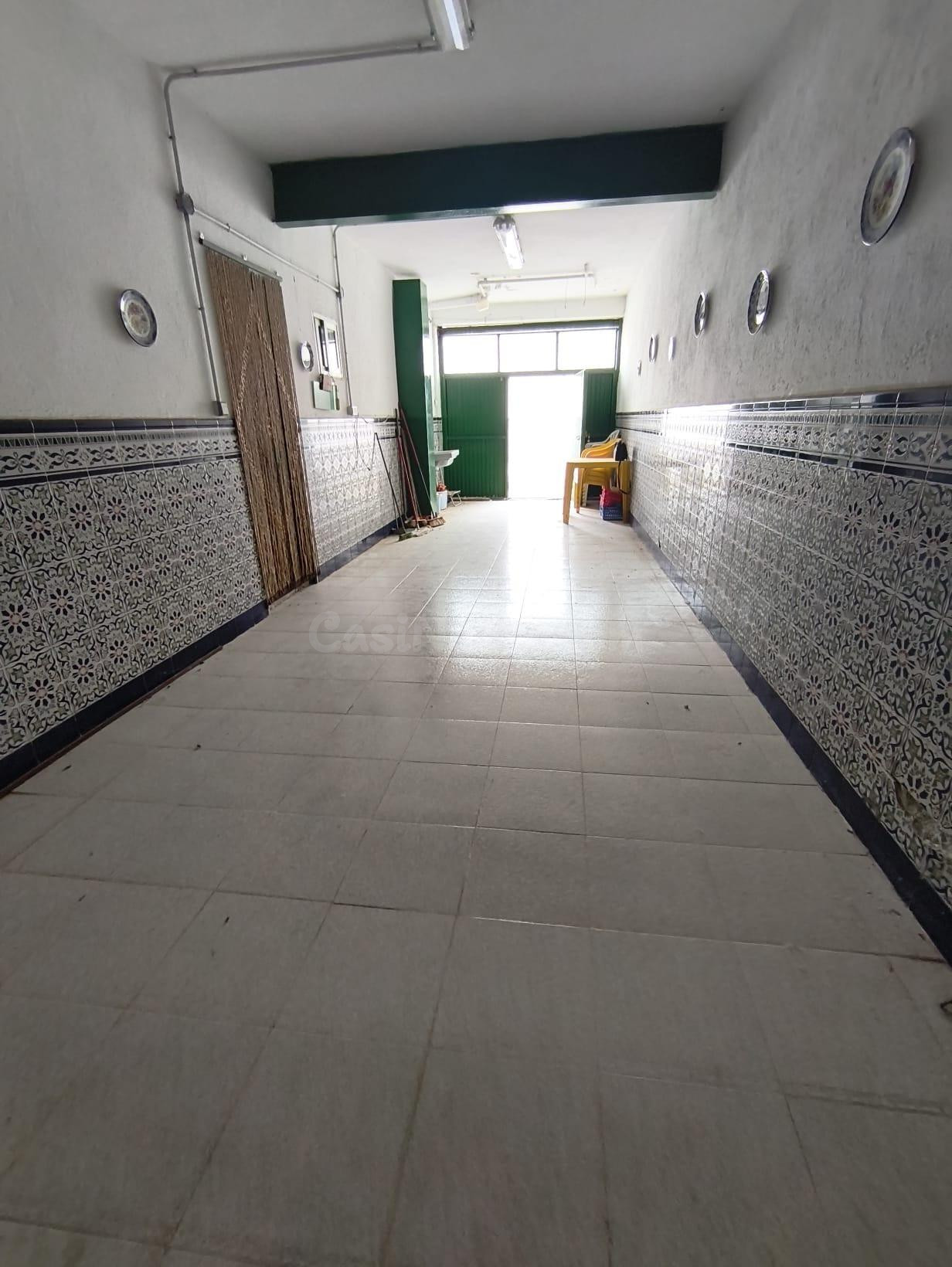 Amplia Casa en Noblejas - Oportunidad Única por €180,000 - foto 4