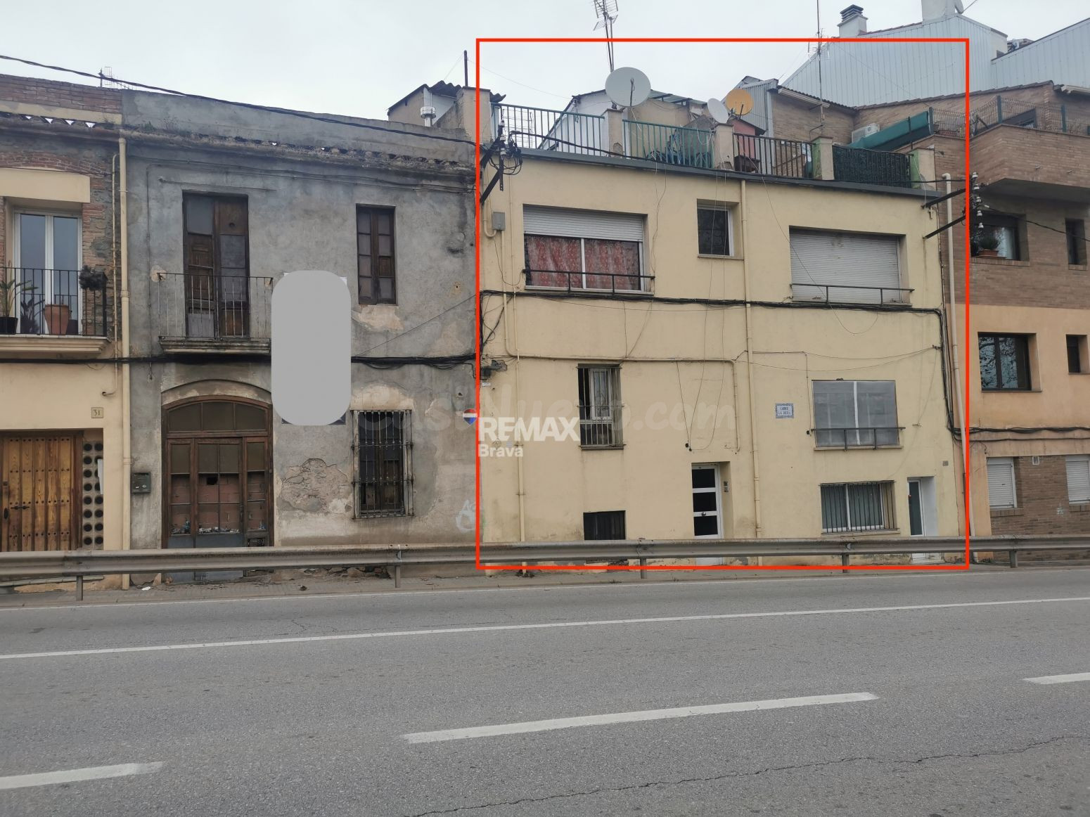 Cardedeu (Barcelona) | Edificio con rentabilidad inmediata y elevado potencial de desarrollo