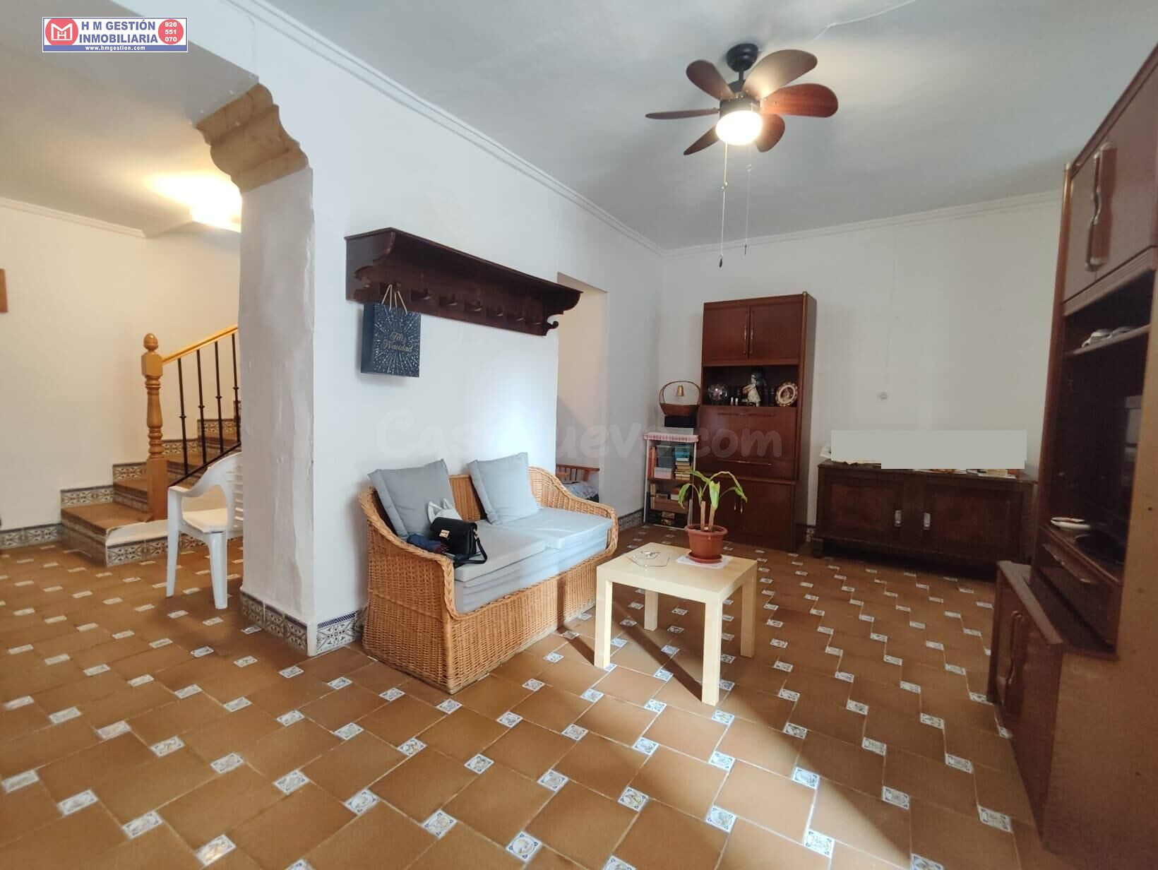 CASA CENTRICA DE 187 METROS DE PARCELA Y 150 CONSTRUIDOS CON PATIO DE 70 METROS