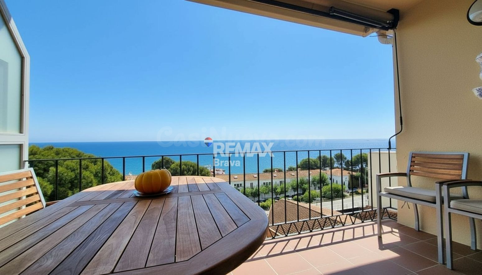 Sant Antoni de Calonge |  Ático esquinero con vistas al mar  - foto 2