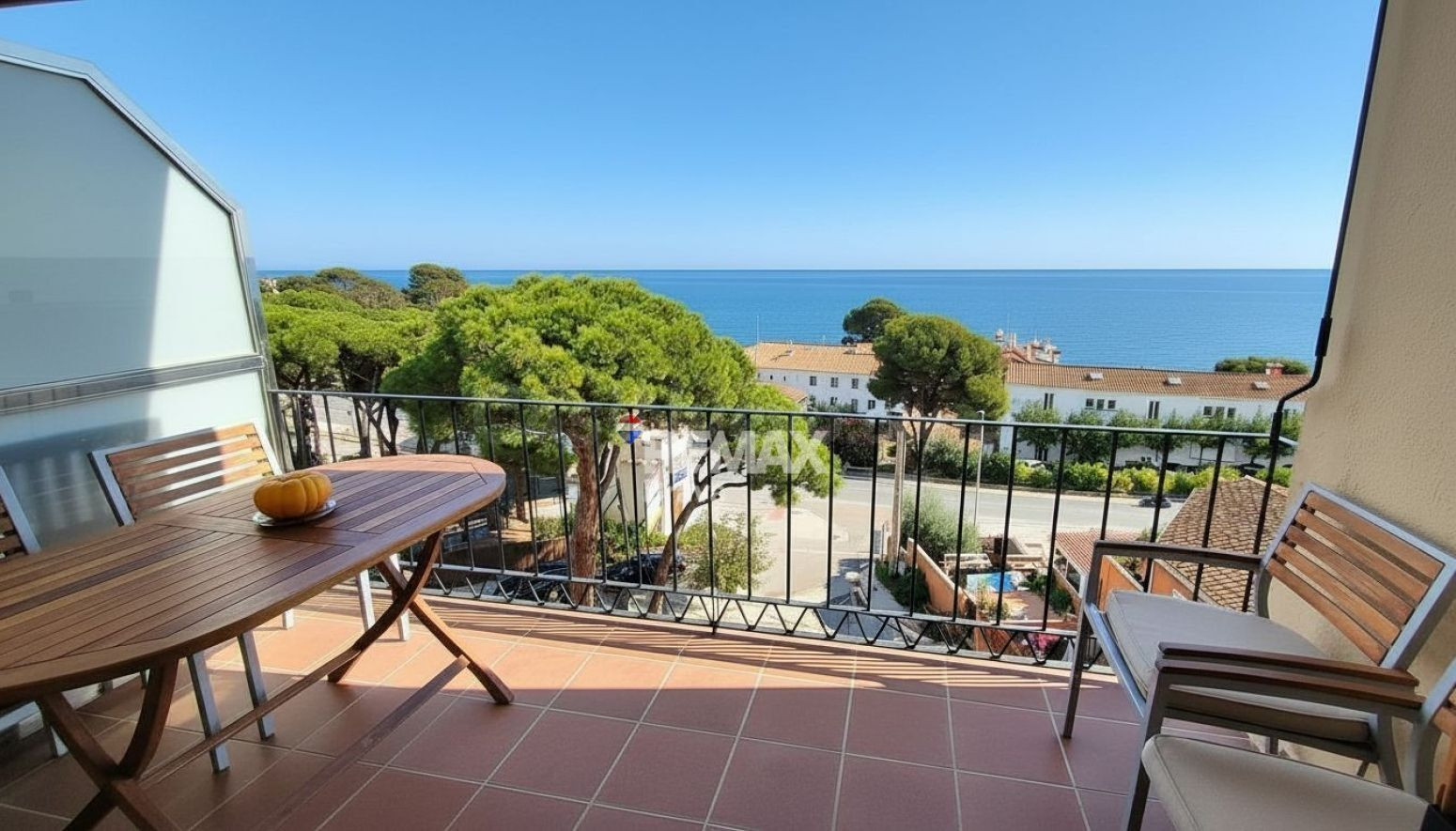 Sant Antoni de Calonge |  Ático esquinero con vistas al mar  - foto 4