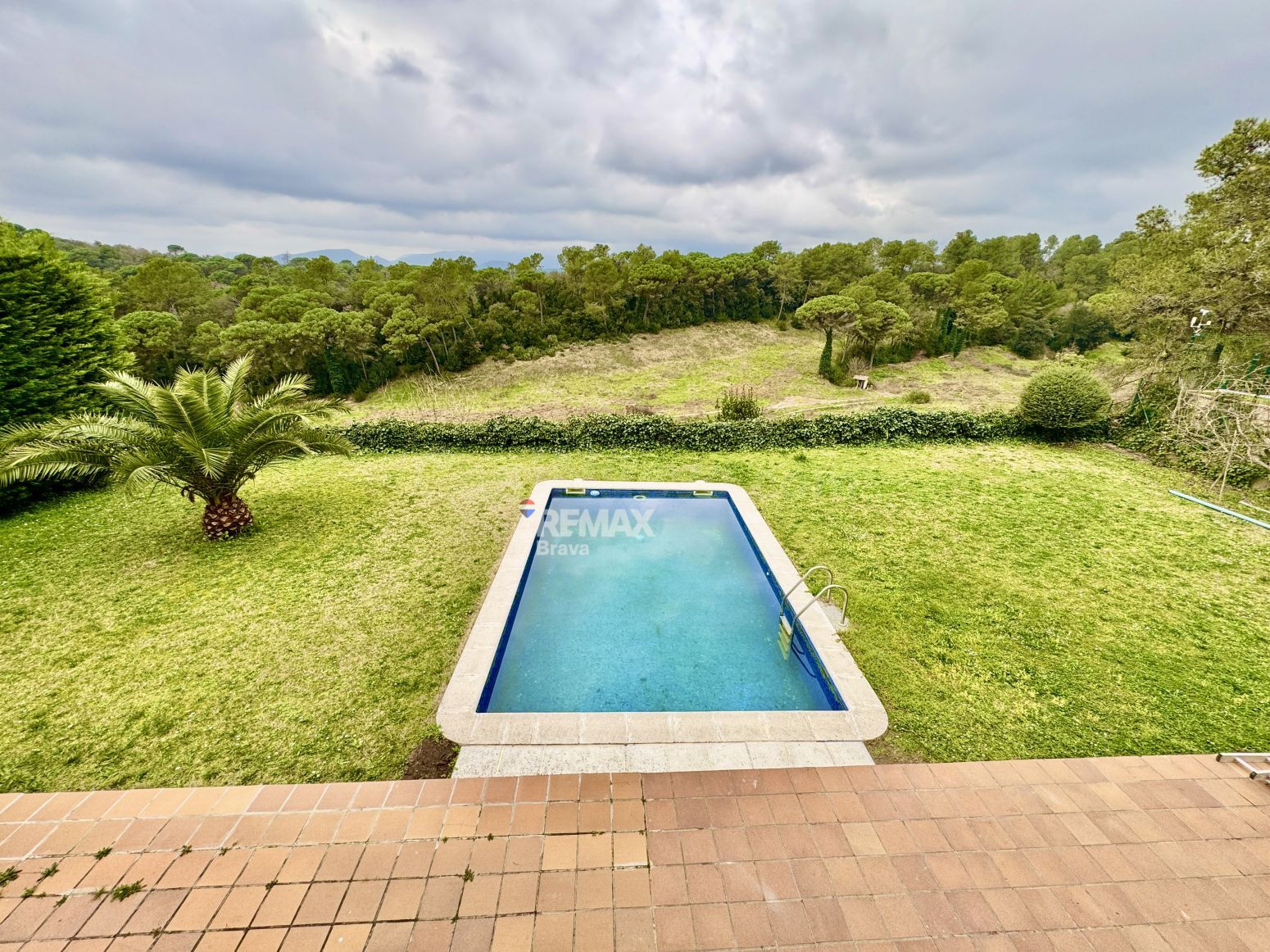 Sant Julià de Ramis · Golf Girona | Villa con piscina y vist - foto 3