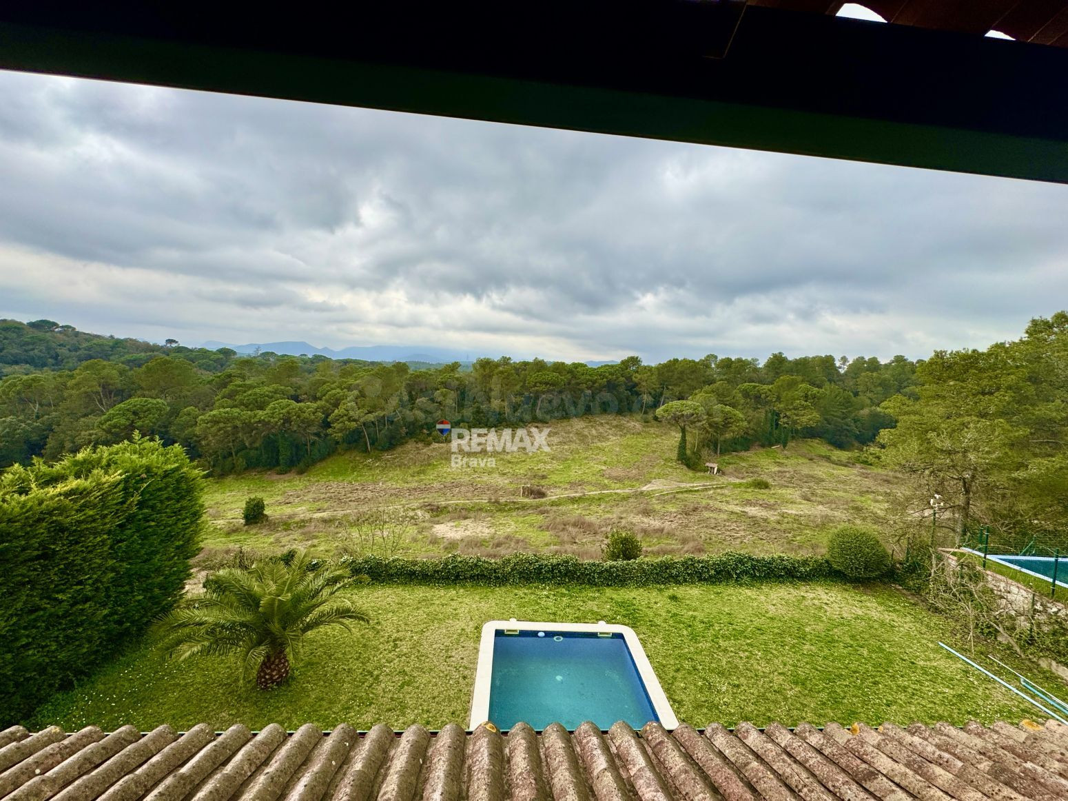 Sant Julià de Ramis · Golf Girona | Villa con piscina y vist - foto 5