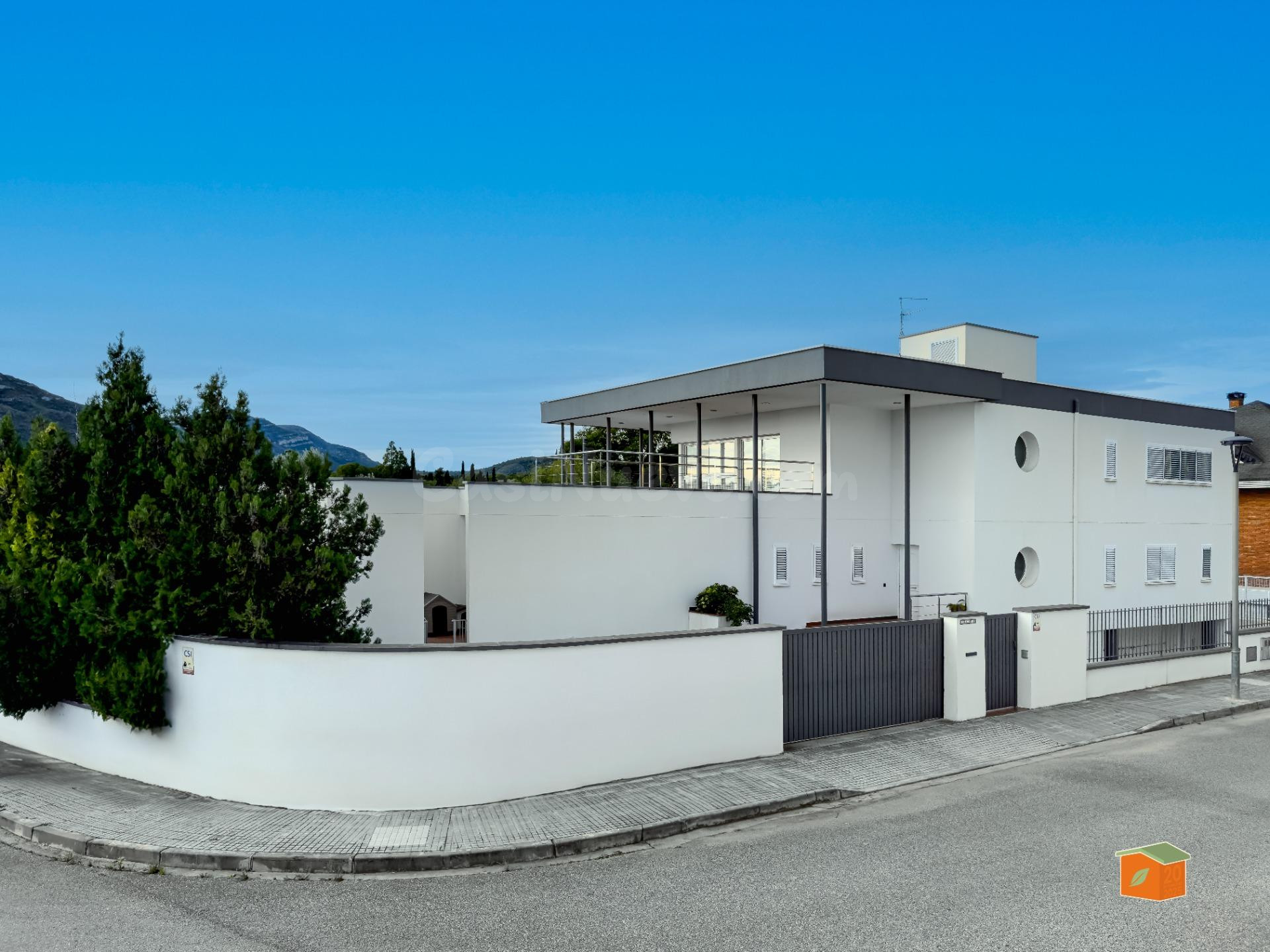 ESPECTACULAR CHALET EN VENTA EN FAVARET-AMPOSTA (TARRAGONA)