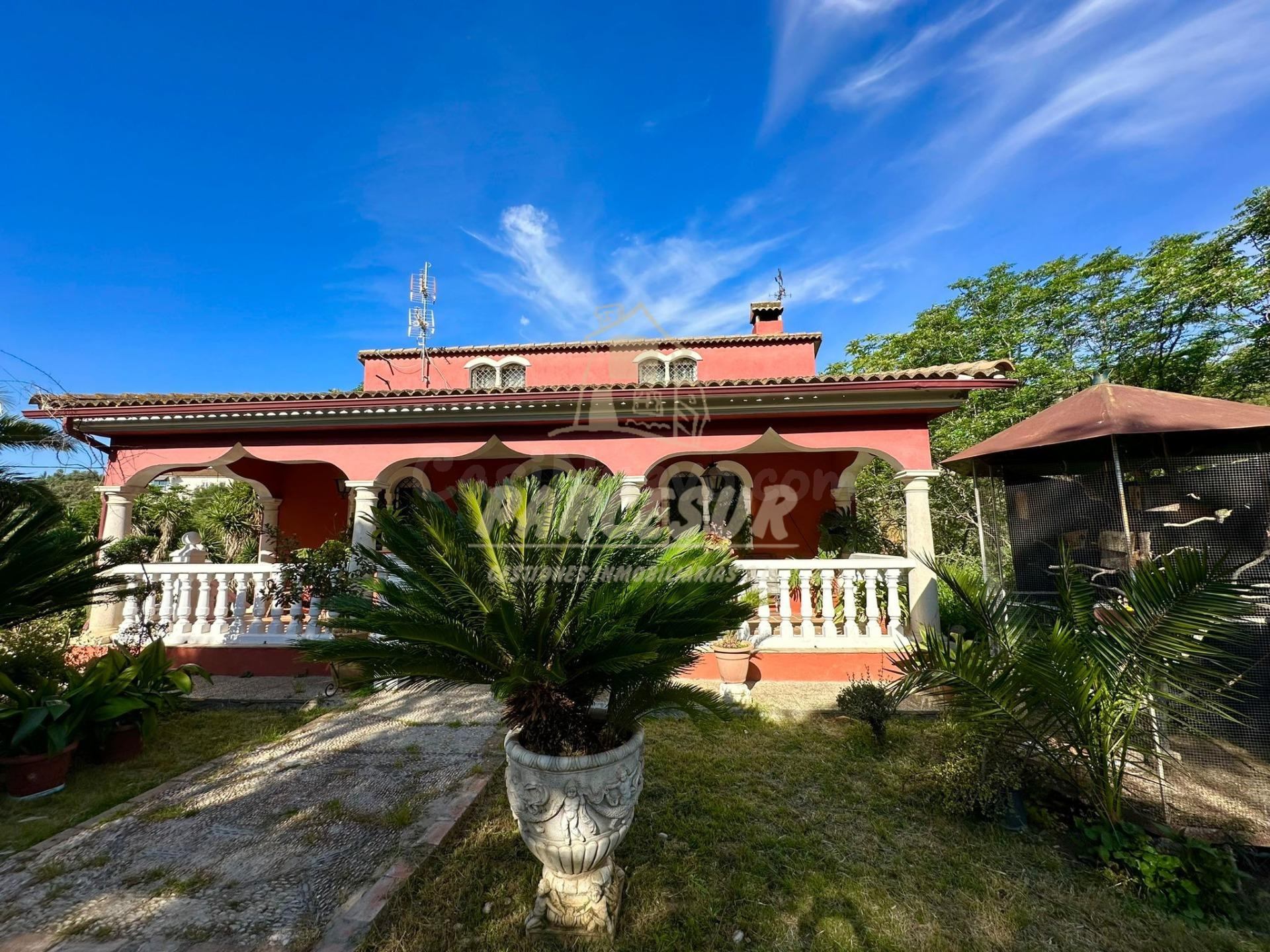 CUEVAS BAJAS- NO HIPOTECABLE - Parcela de 6.000m2 con casa d