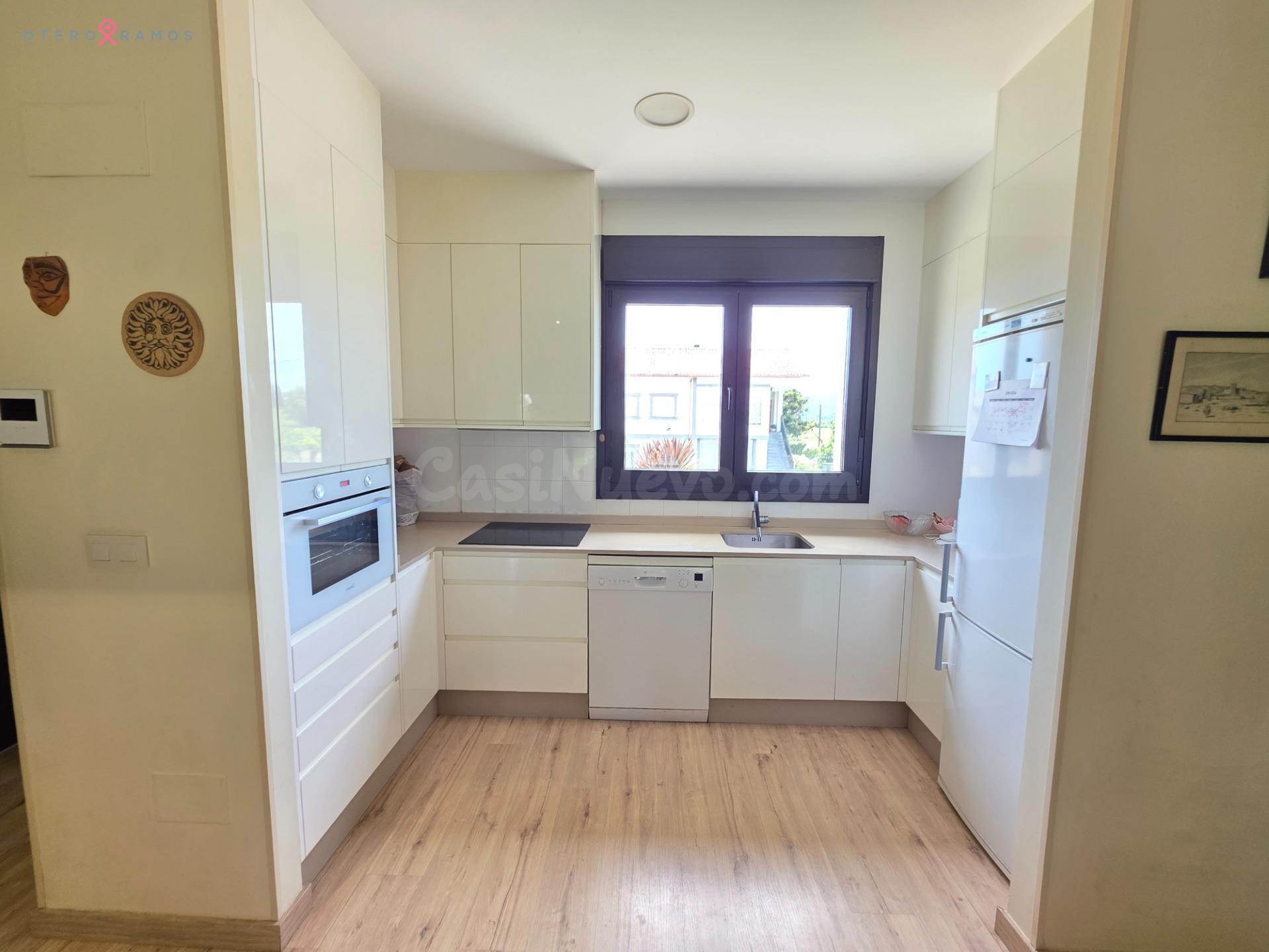 CHALET INDEPENDIENTE EN VENTA EN BASTAVALIÑOS, BRIÓN - foto 3