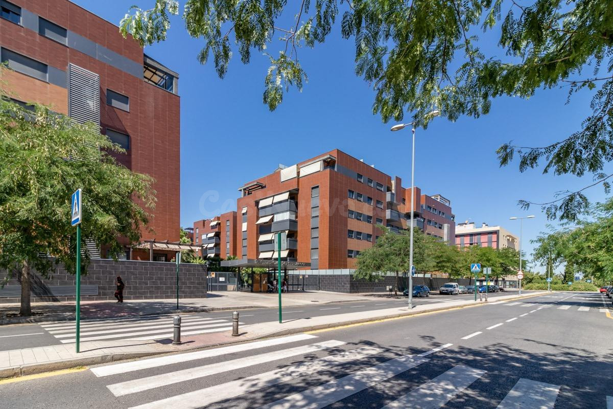 Exclusiva vivienda en Residencial Parque Lagos