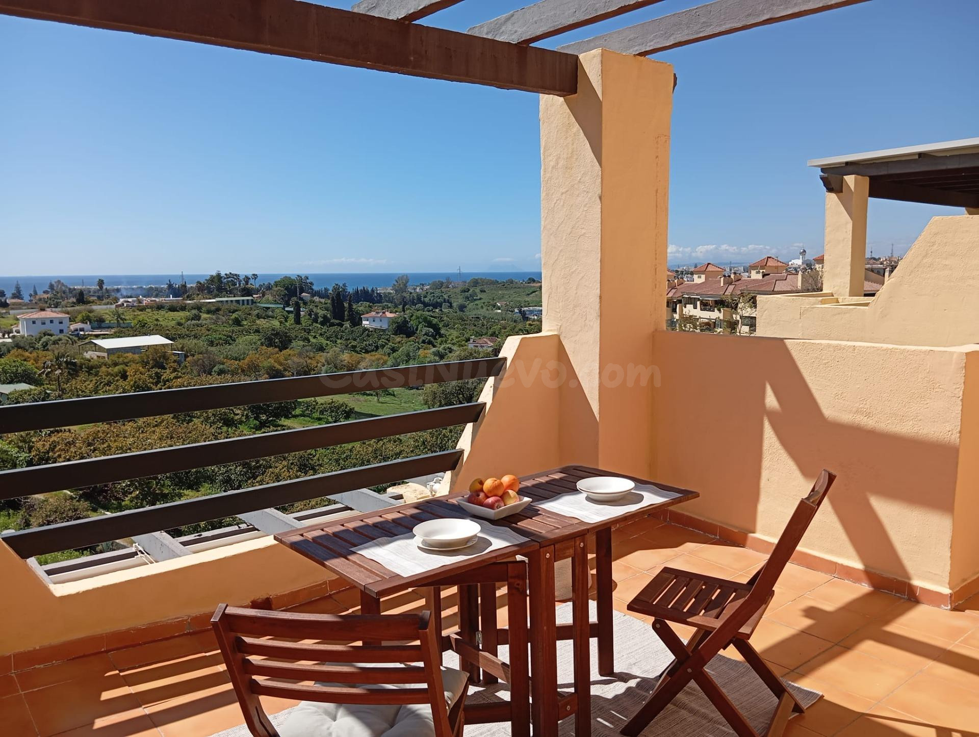 Exclusivo Ático Dúplex de 180 m2 en Selwo | 3 Dormitorios y Vistas Despejadas