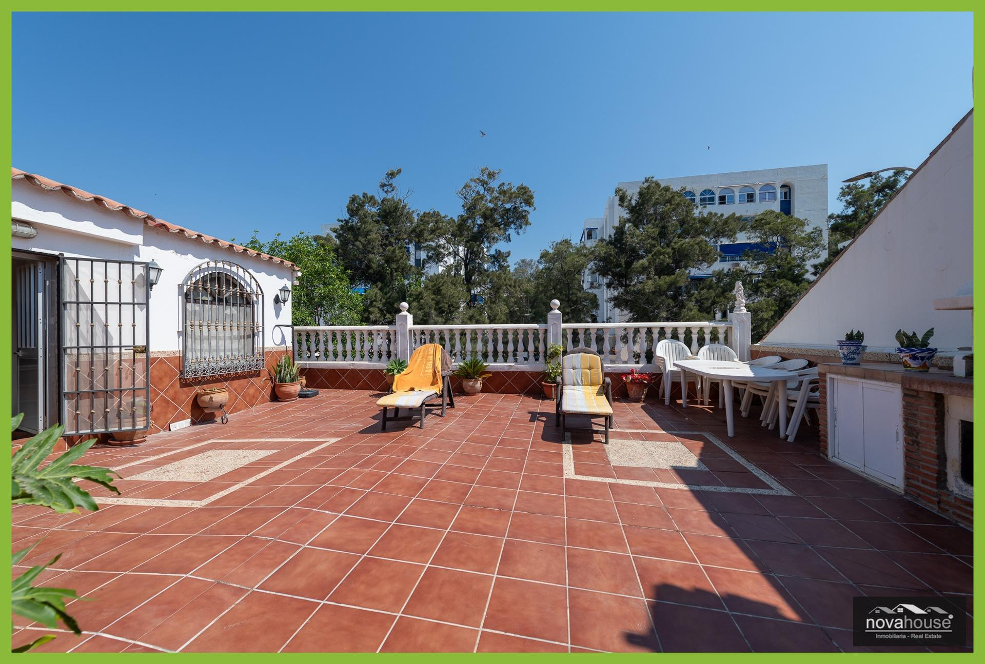 ¡¡¡MAGNÍFICO CONJUNTO DE 2 CASAS INDEPENDIENTES EN PLENO PASEO MARÍTIMO DE EL PALO!!!