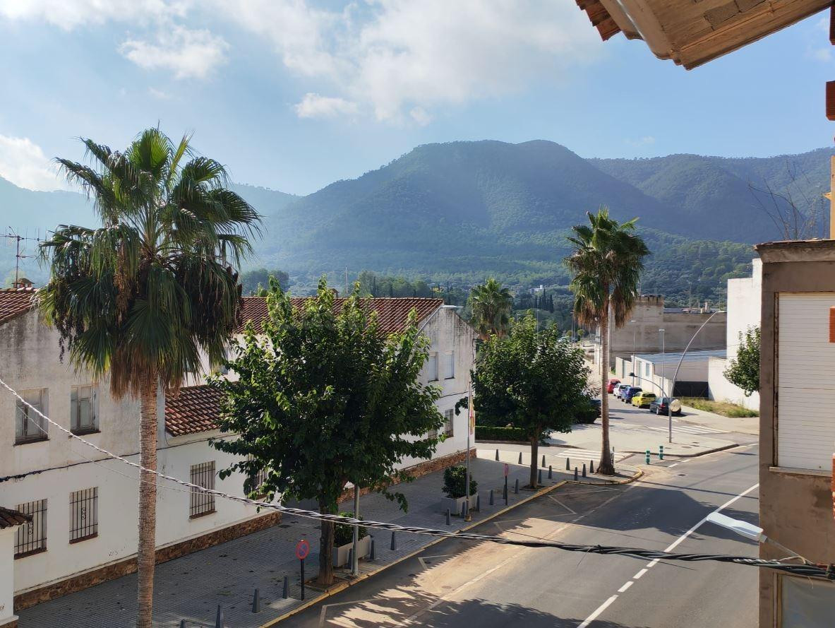 SE VENDE ESTRUCTURA EN ARTANA DE 3 PLANTAS Y PLANTA BAJA