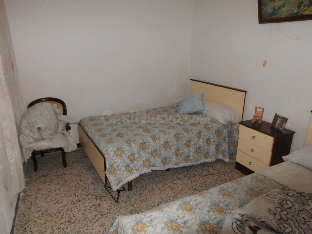 Casa 4 habitaciones 180m² en venta - Alpera - foto 2