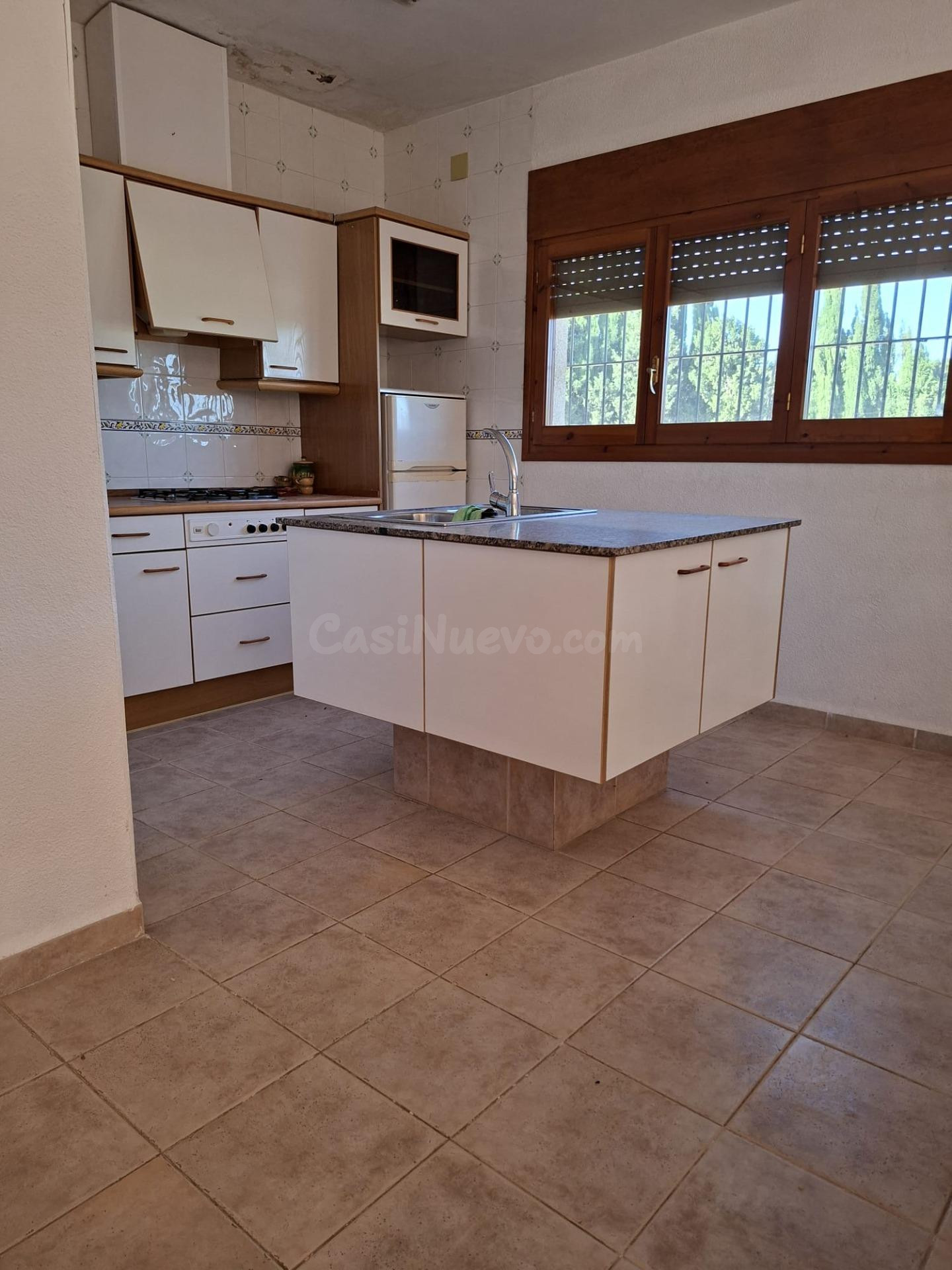 Amplia Finca de Oportunidad: Terreno rustico con casa  en Ve - foto 3