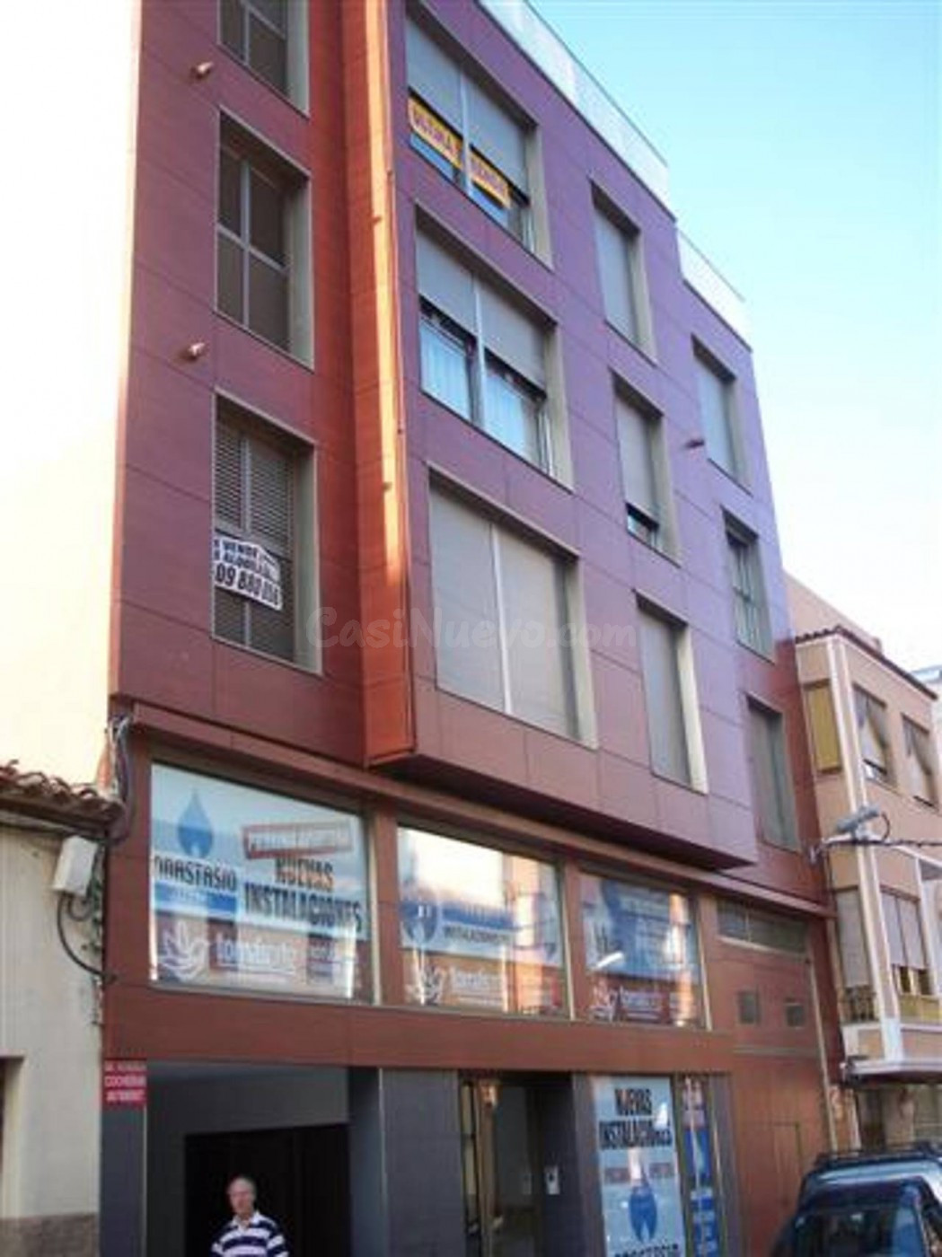 Garaje 30m² en venta - San Roque