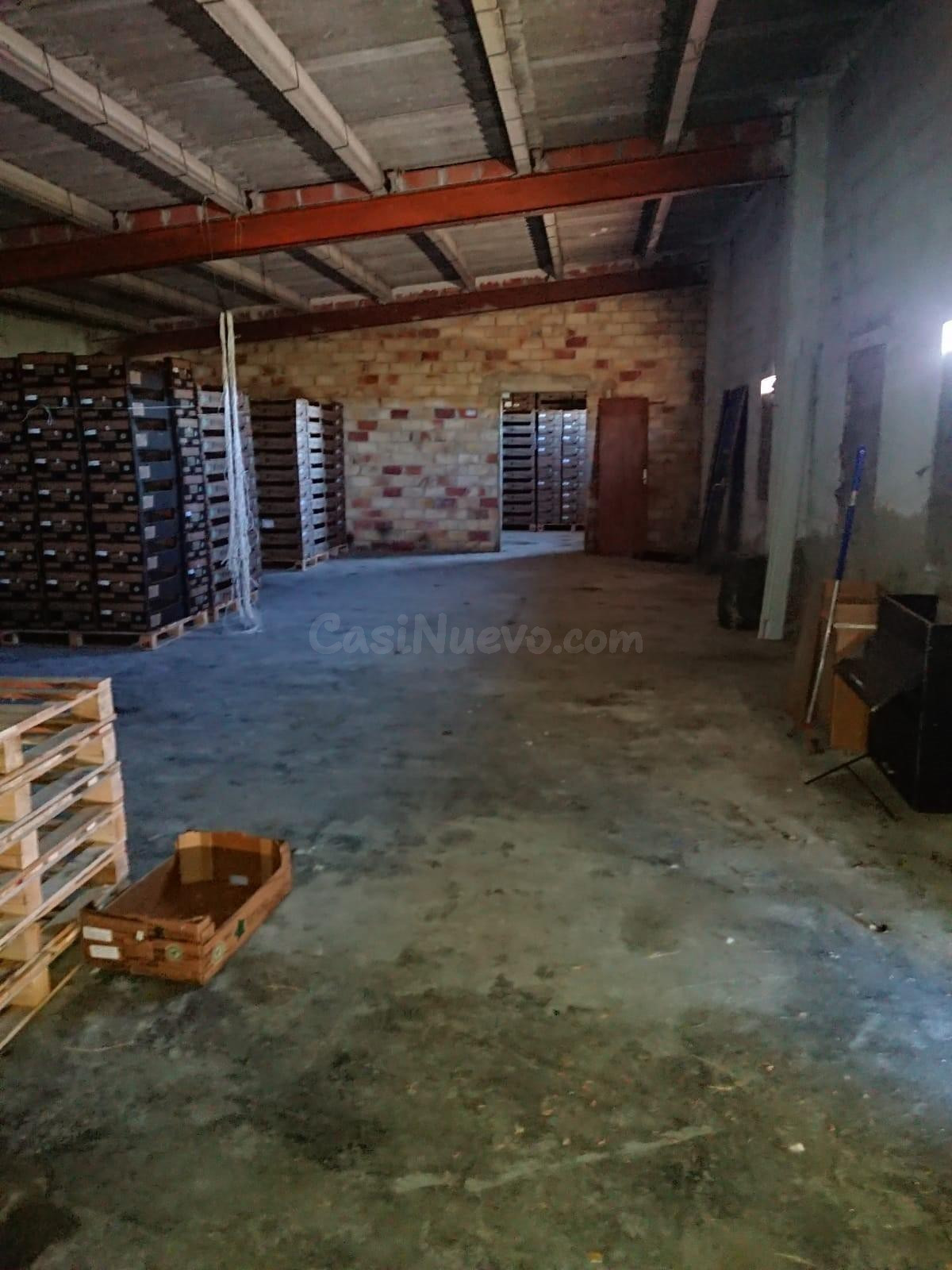 Oportunidad de Inversión: Nave Industrial en Venta por €969. - foto 5