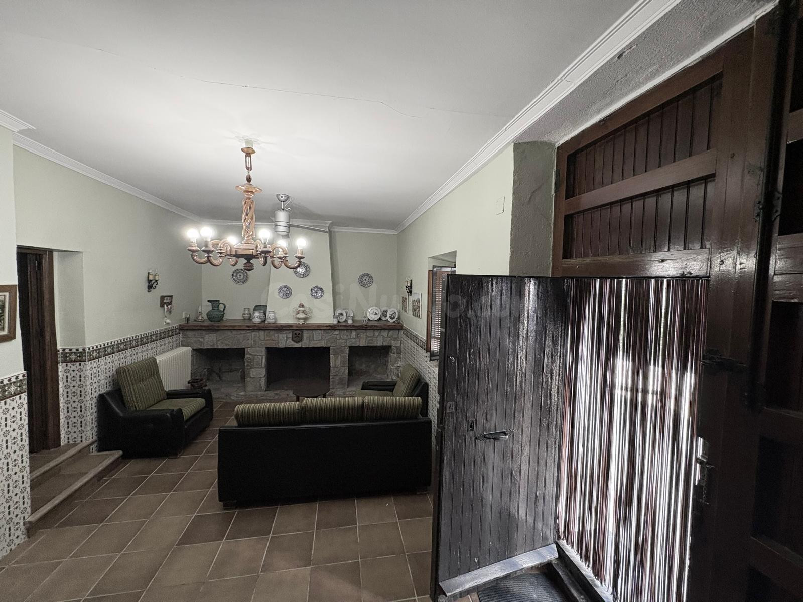 CASA DE 480M2 EN SAN BENITO - foto 4