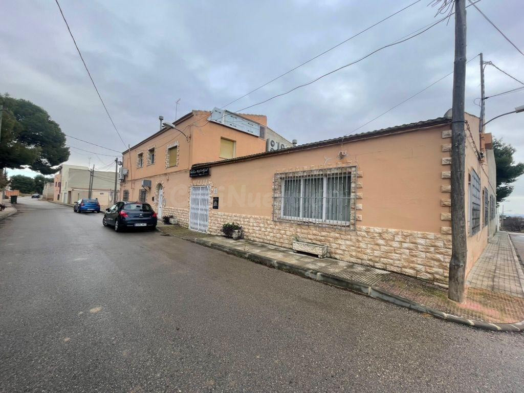 SALÓN DE  BODAS Y RESTAURANTE EN VENTA