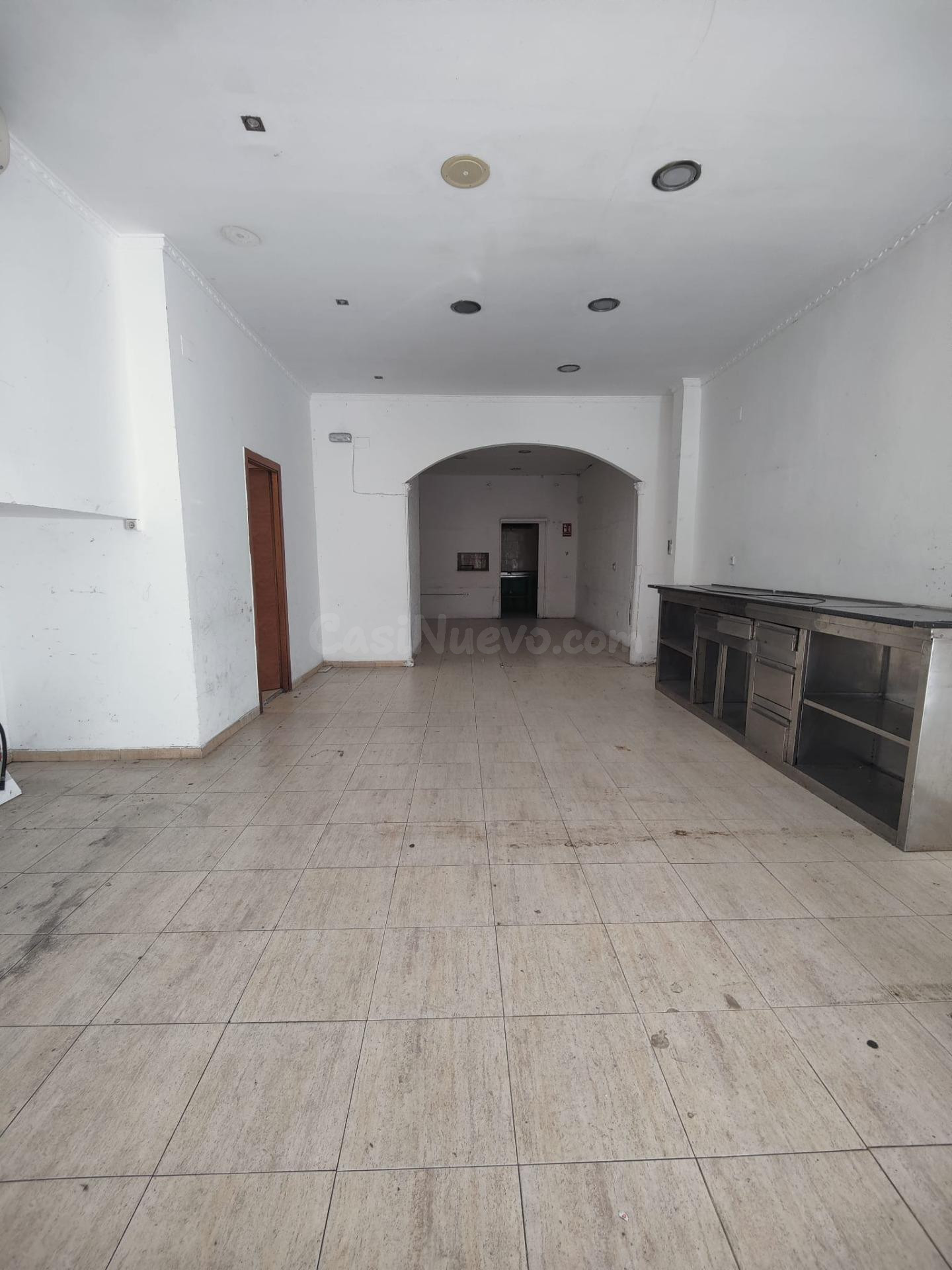 SE ALQUILA LOCAL PLANTA BAJA EN CENTRE VILA