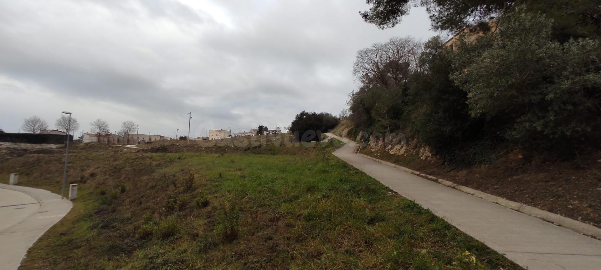 MAGNÍFICAS PARCELAS EN VENTA EN LAS GUNYOLAS - foto 3