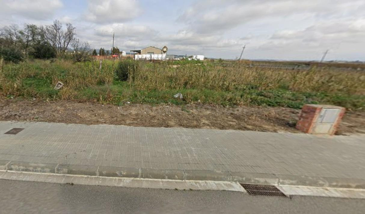 Parcela llana urbana en venta - foto 2